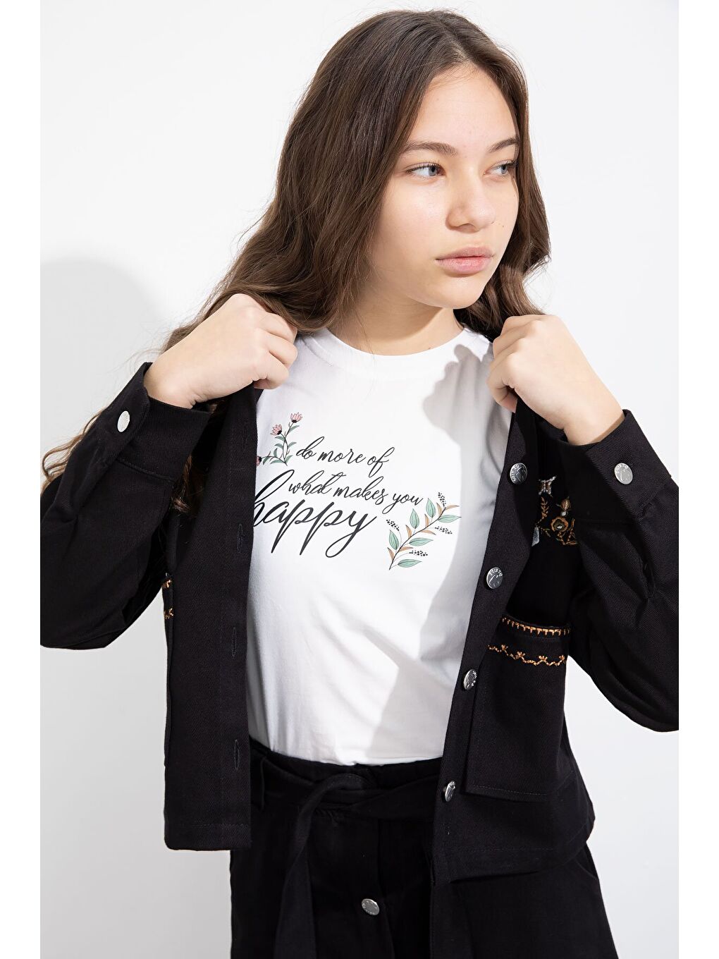 Siyah Nakış Detaylı Jean Ceketli Kuşaklı Etekli Kız Çocuk 3lü Takım 23501-2