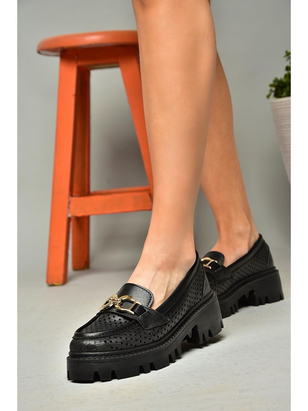 S2502426 Siyah Kadın Ayakkabı-3