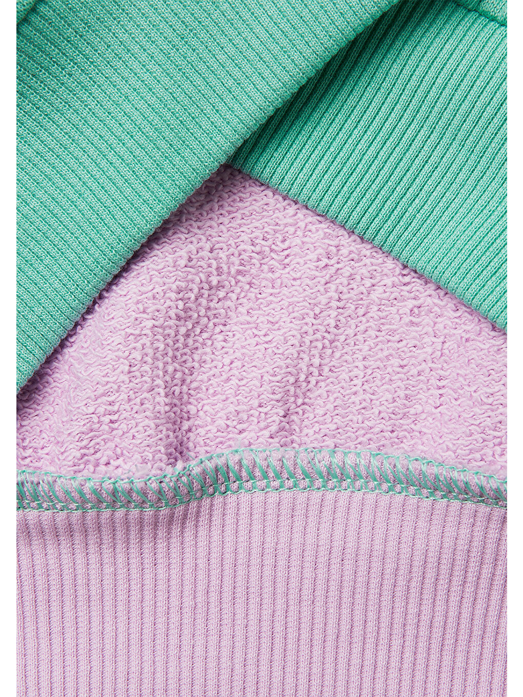 Kız Çocuk Yeşil Mix Renkli Baskılı Kontrast Detaylı Logolu Bisiklet Yaka Sweatshirt-2