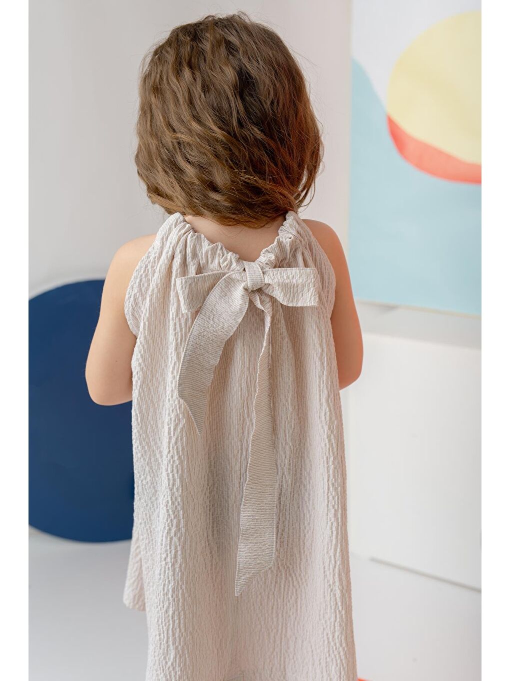 Bej Kız Çocuk Çizgili Arkası Fiyonklu Gofre Elbise - Taş Çizgili-3