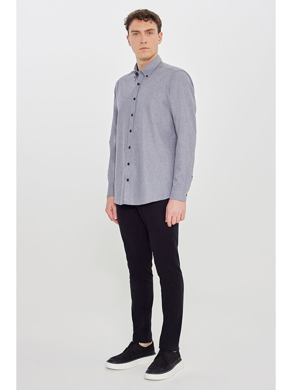 Erkek Gri Pamuklu Slim Fit Dar Kesim Düğmeli Yaka Diagonal Desenli Flanel Gömlek-1