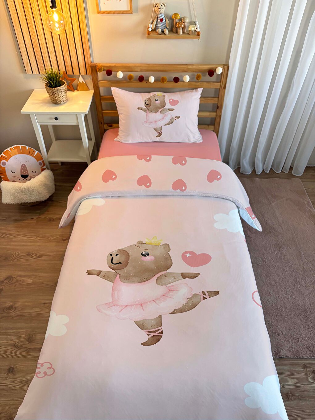 Karışık Çift Taraflı Desenli Tek Kişilik Nevresim Takımı-1