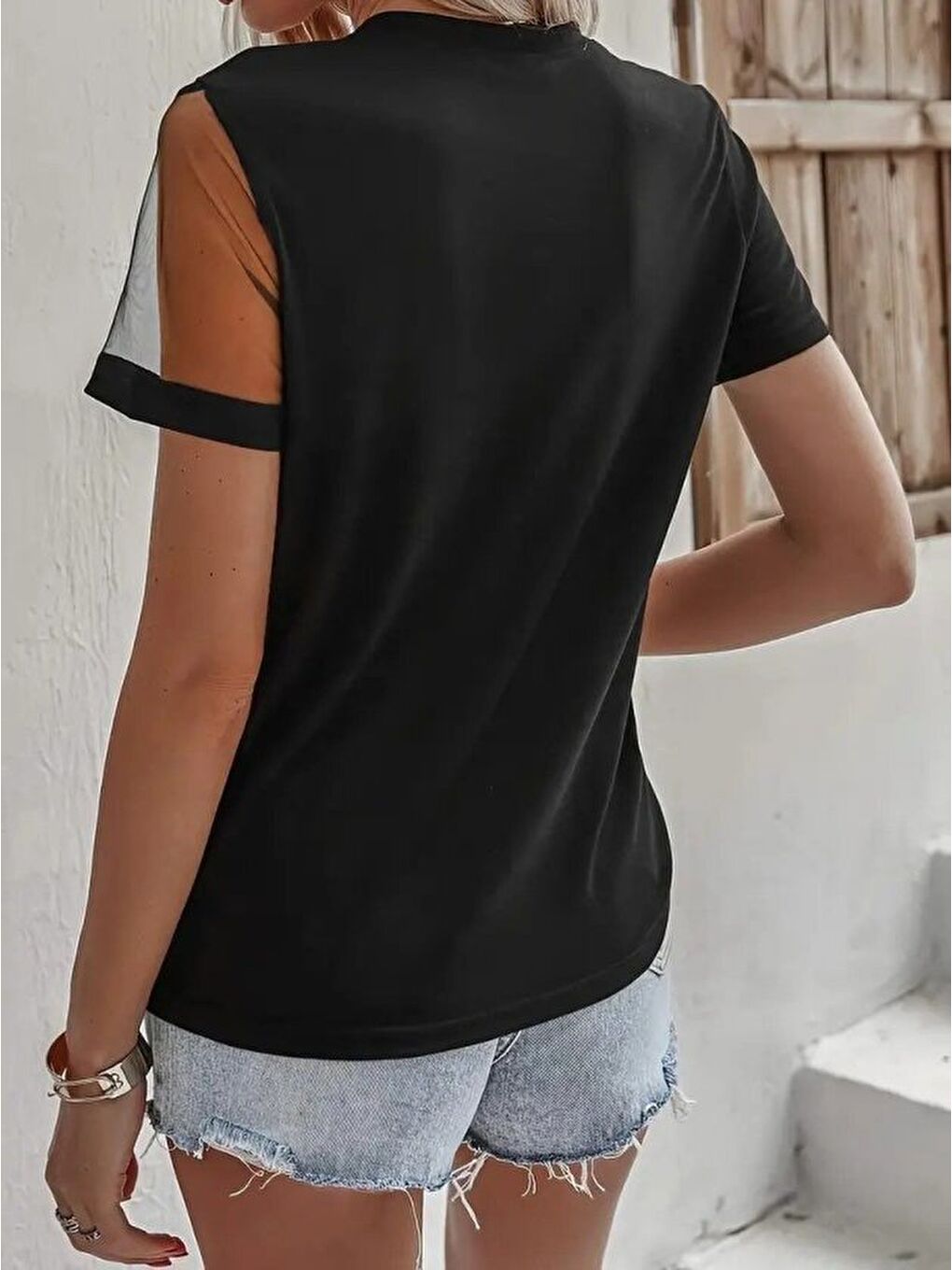 Siyah Kadın Kısa Kollu Tül Detaylı Taşlı Janjan Krep Bluz-2