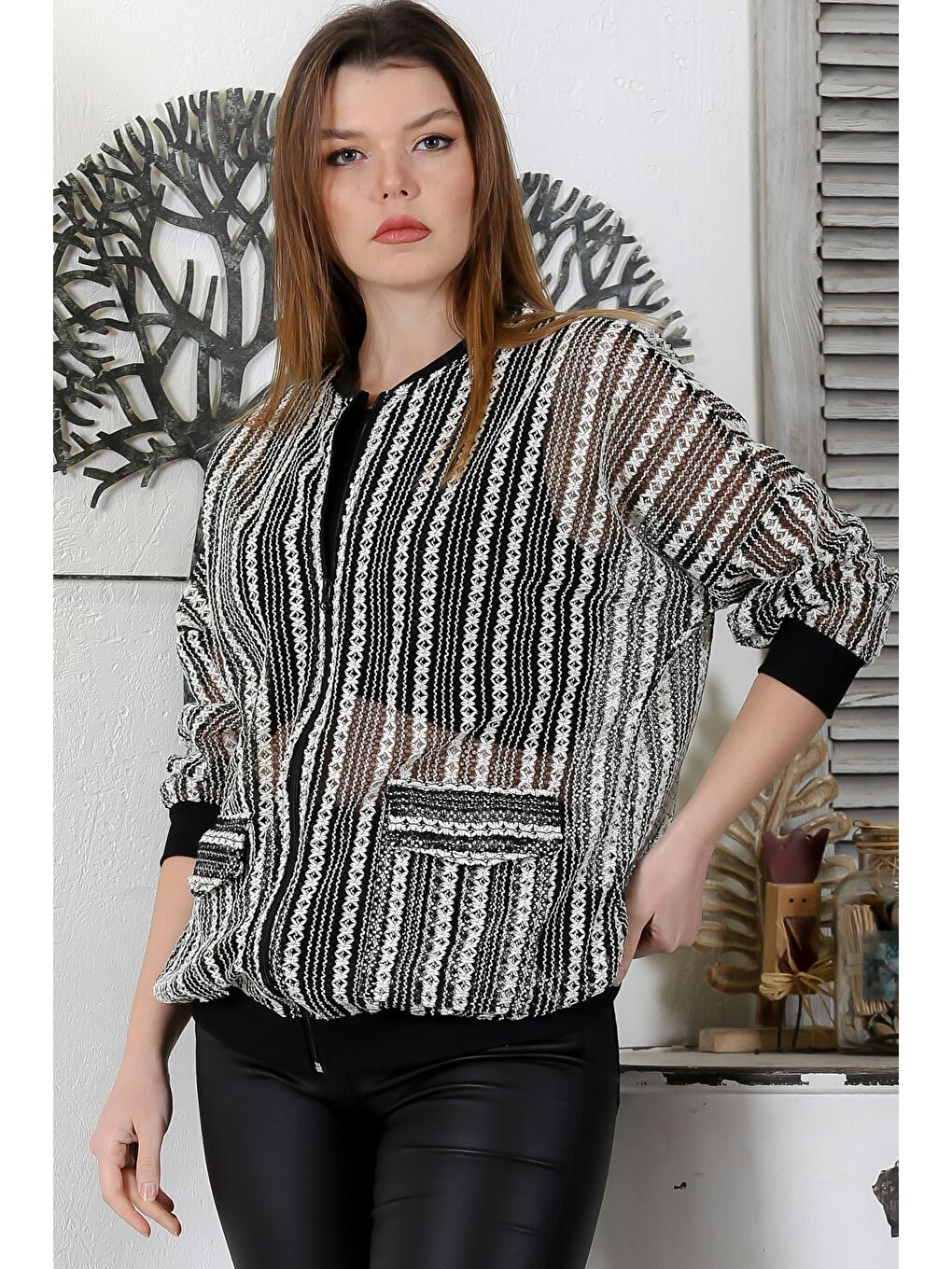 Siyah-Ekru Bomber Yaka Manşetli Kollu Fermuarlı Cepli Casual Dokuma Ceket 70 65