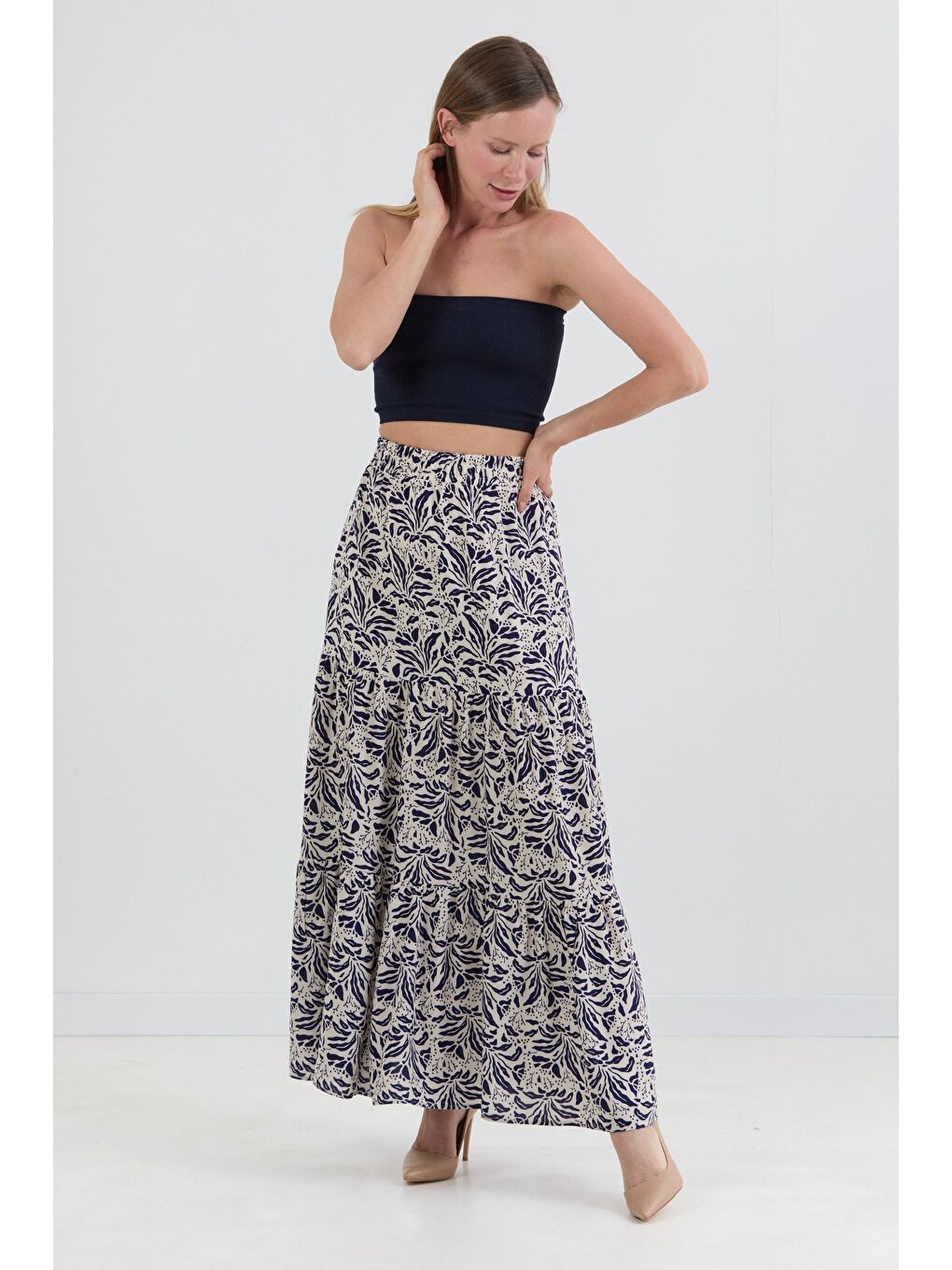 Lacivert Desenli Beli Lastikli Etek-1