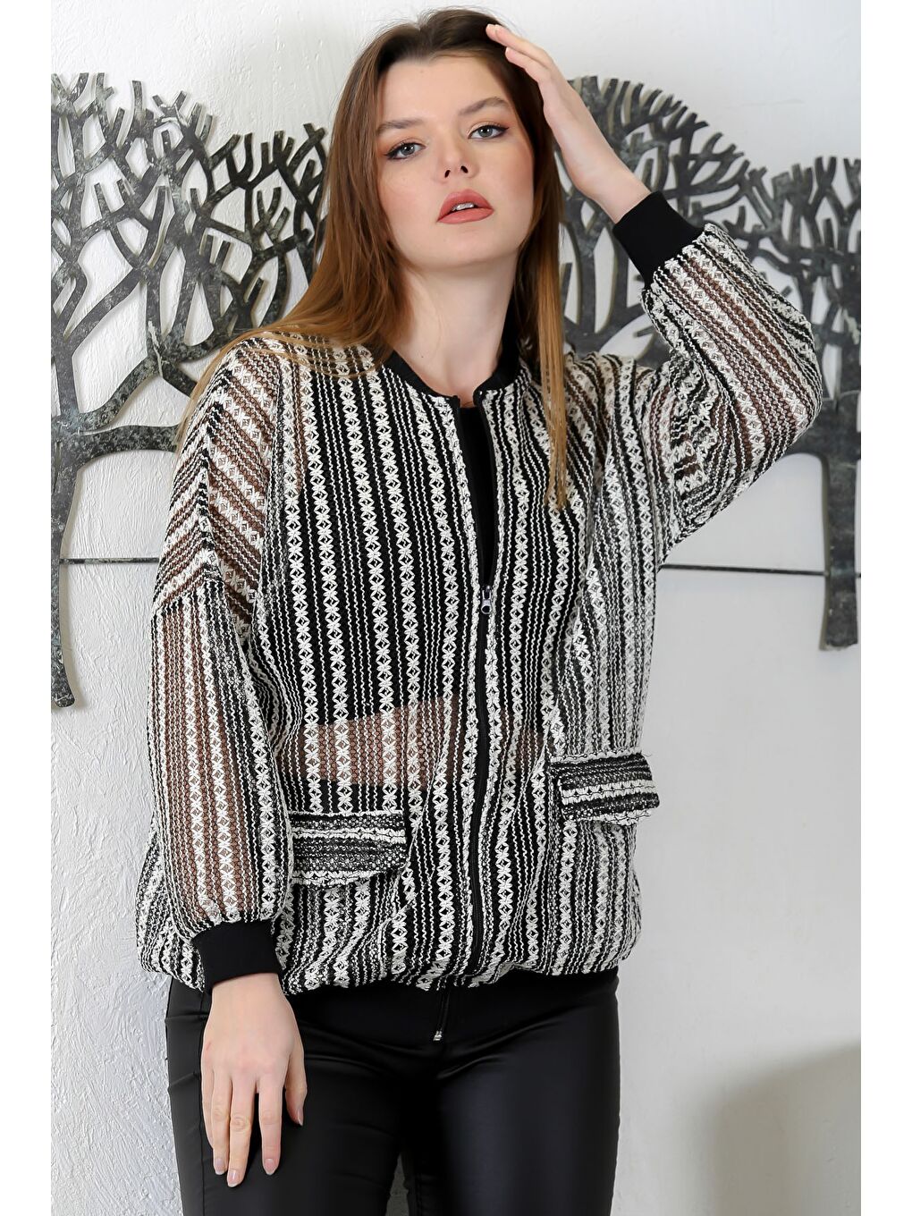 Siyah-Ekru Bomber Yaka Manşetli Kollu Fermuarlı Cepli Casual Dokuma Ceket 70 65-3