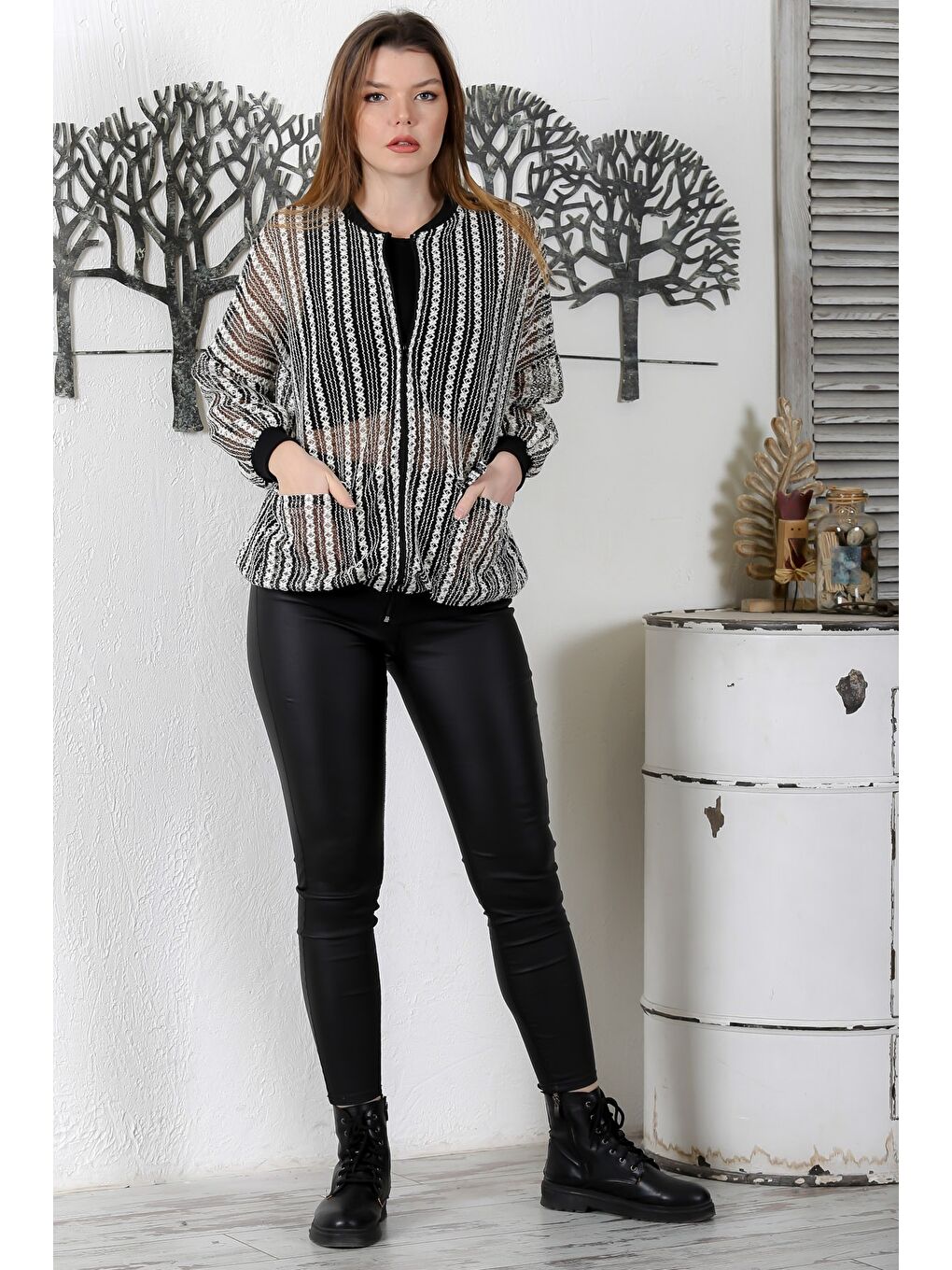 Siyah-Ekru Bomber Yaka Manşetli Kollu Fermuarlı Cepli Casual Dokuma Ceket 70 65-6