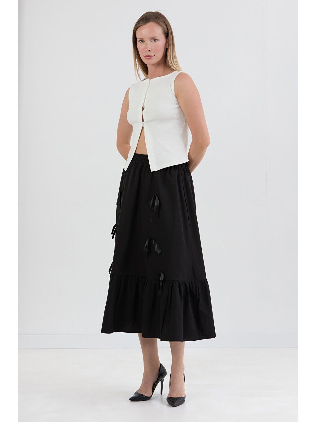 Siyah Beli Lastikli Kurdeleli Etek-1