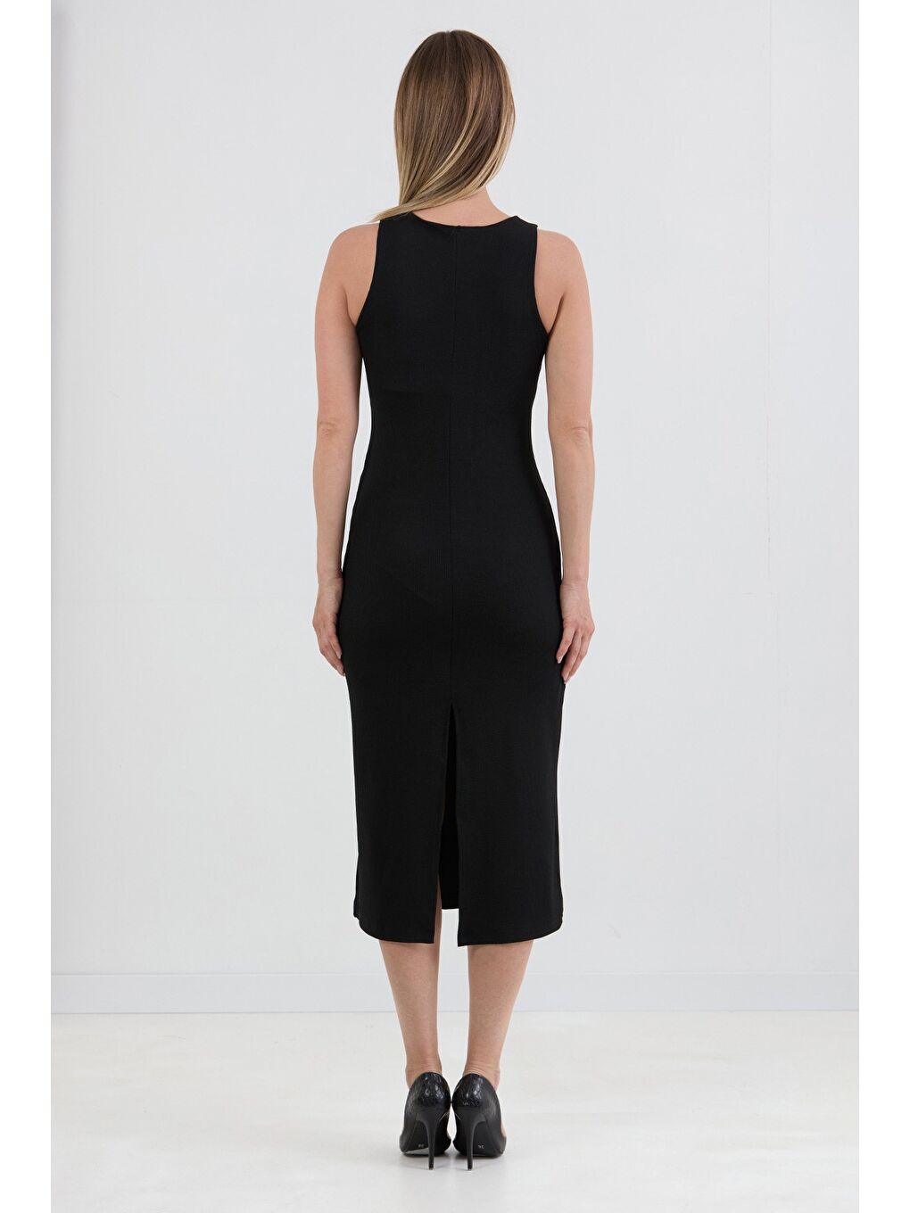 Siyah Basic Fitilli Yırtmaçlı Elbise-3