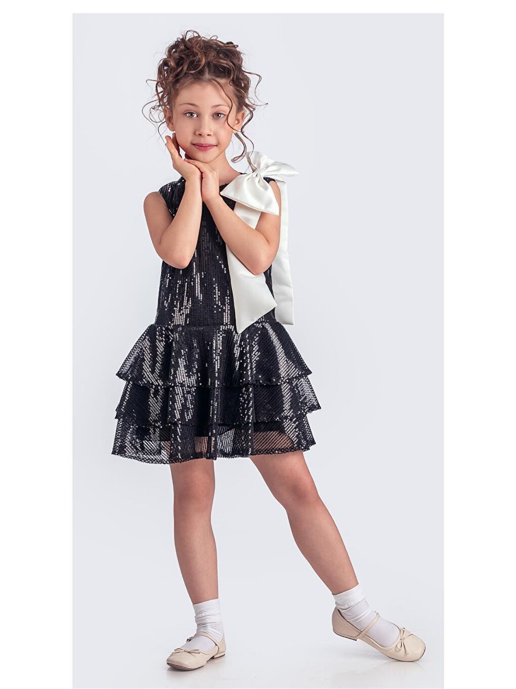 Siyah Yaka Fiyonk Işıltılı Pul Payet Kumaş Kız Çocuk Abiye Elbise M00702-7