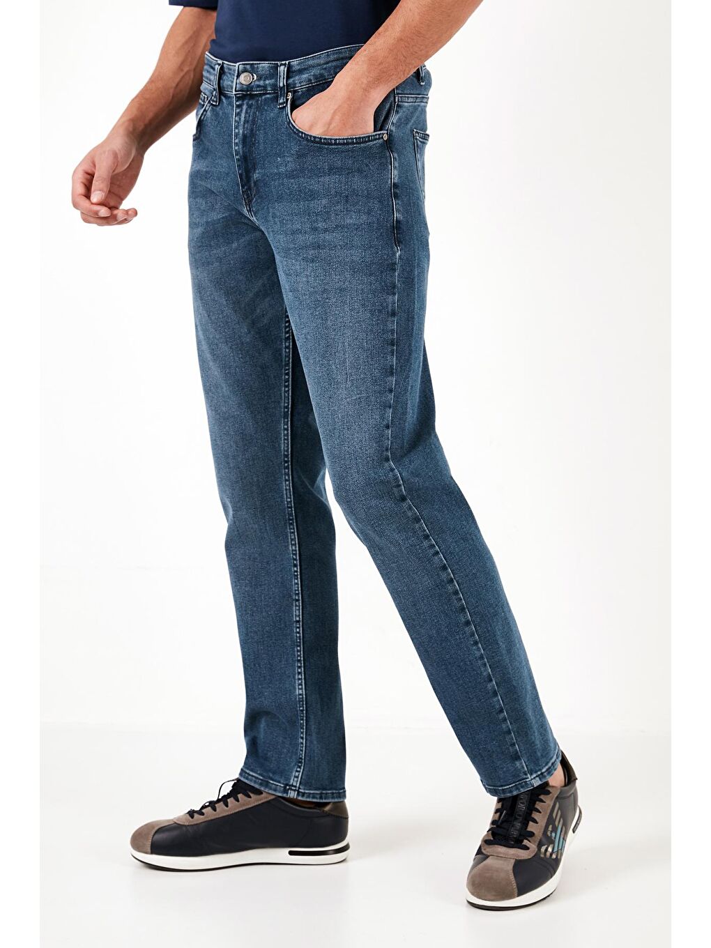 Mavi Pamuklu Yüksek Bel Comfort Fit Boru Paça Jeans 4400J78TEXAS