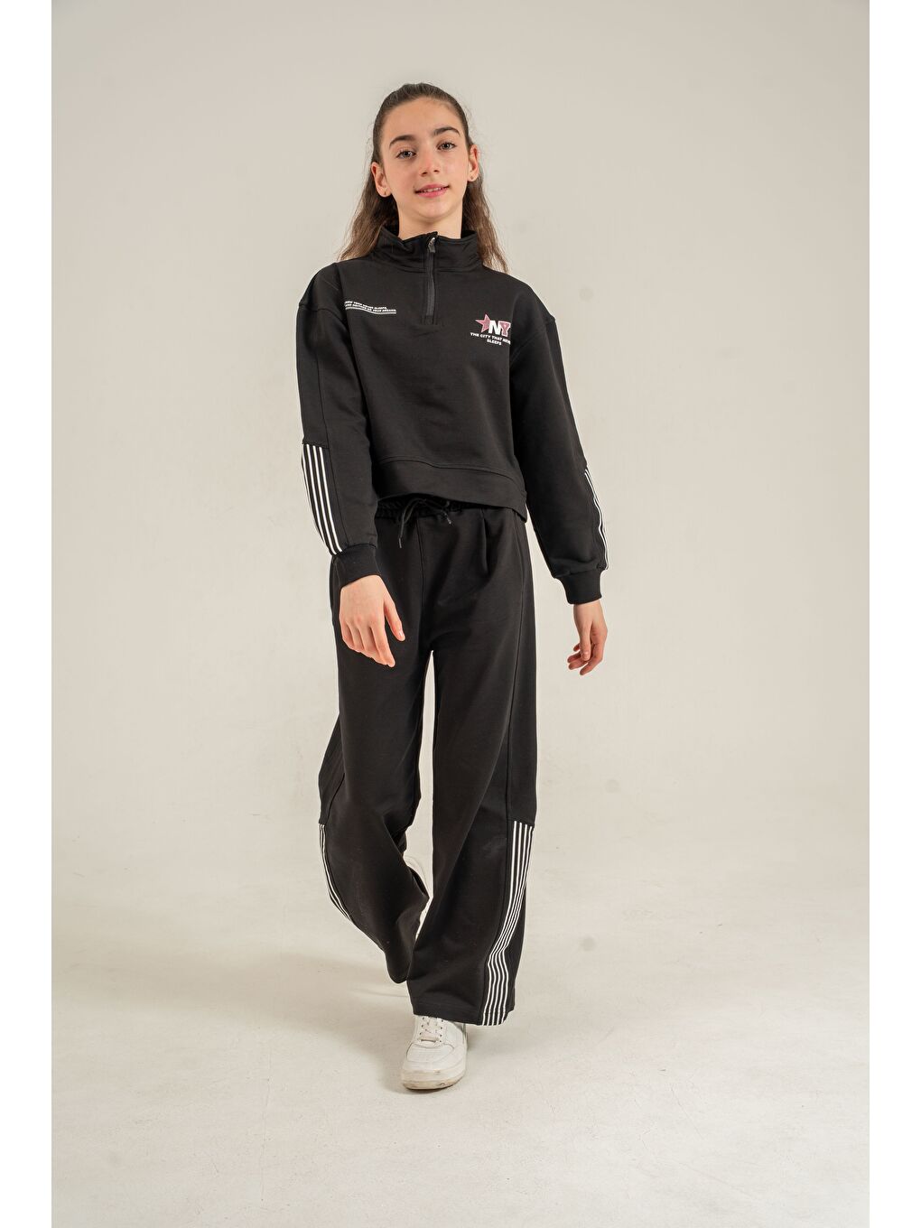 Siyah The City  That Never Sleeps Baskılı Üst Ön Boydan Fermuarlı Kız Çocuk Alt Üst Eşofman Takımı