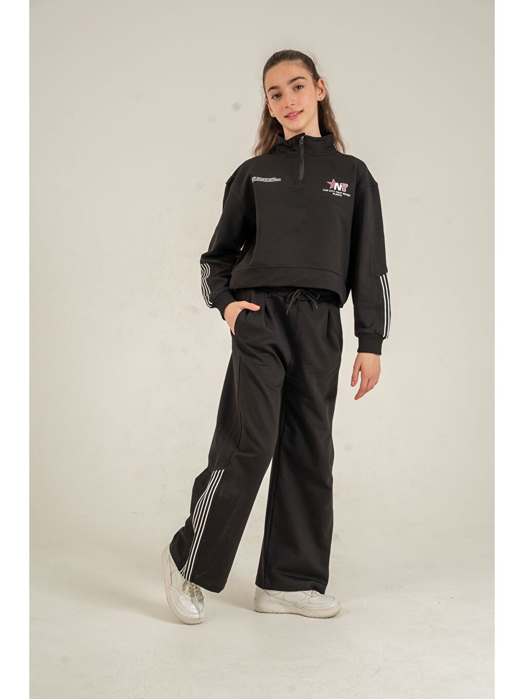 Siyah The City  That Never Sleeps Baskılı Üst Ön Boydan Fermuarlı Kız Çocuk Alt Üst Eşofman Takımı-3