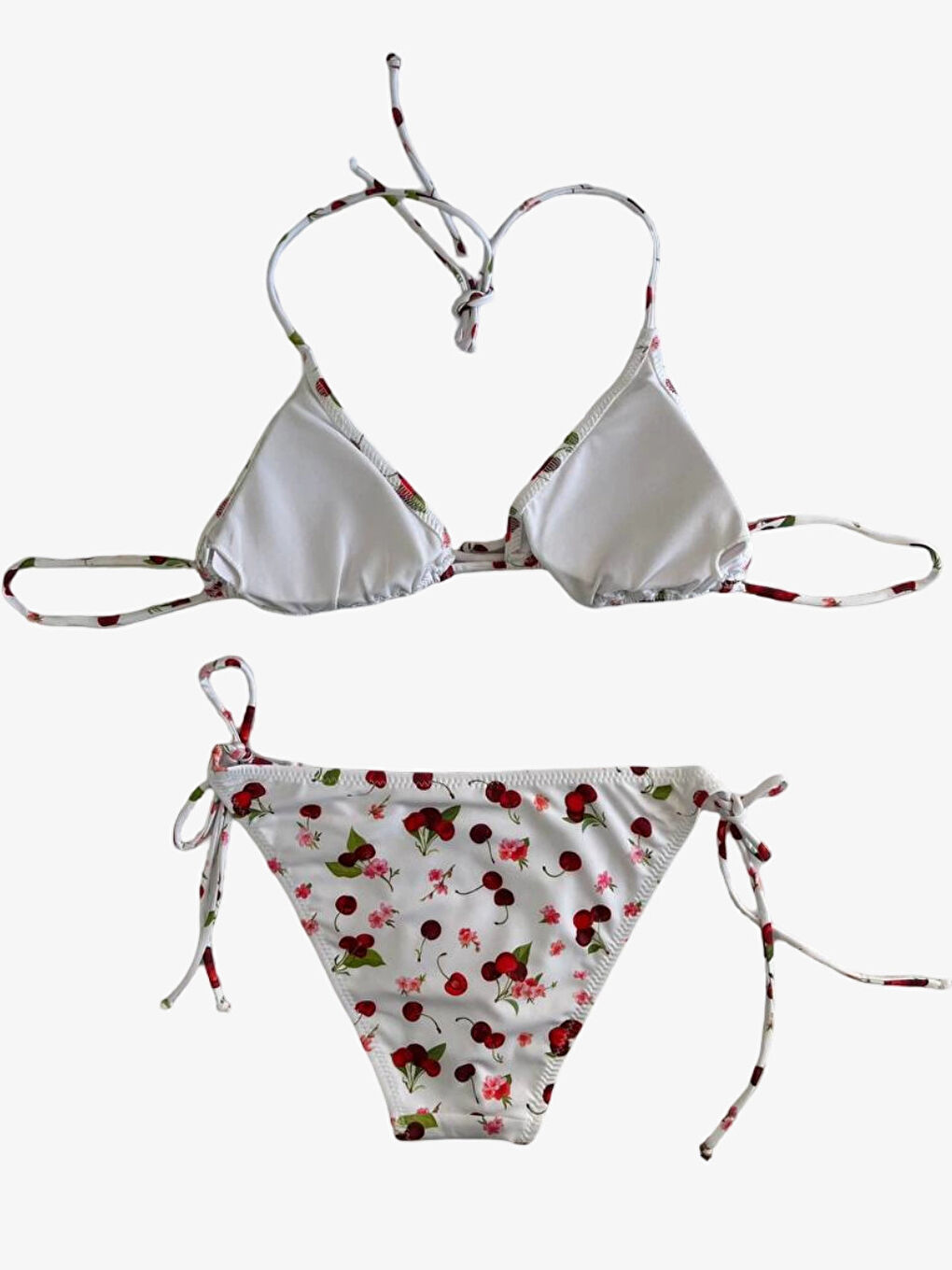 Kadın Beyaz Kiraz Temalı Boyundan İp Bağlamalı Üçgen Bikini Takımı HZL25S-LC5005-2