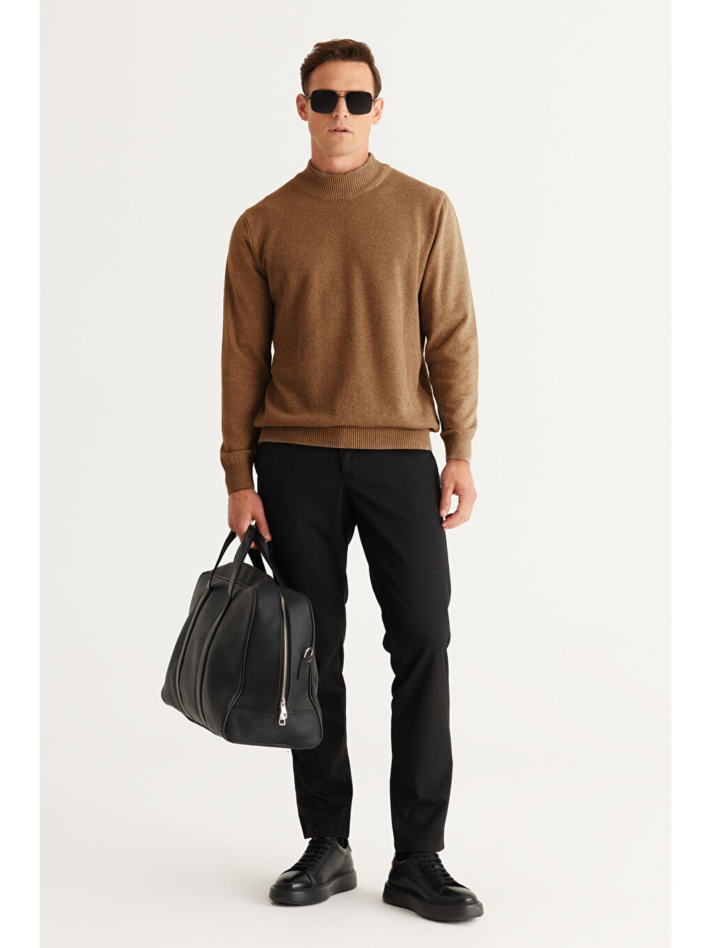 Bej Erkek Vizon Standart Fit Normal Kesim Yarım Balıkçı Yaka Pamuklu Triko-1