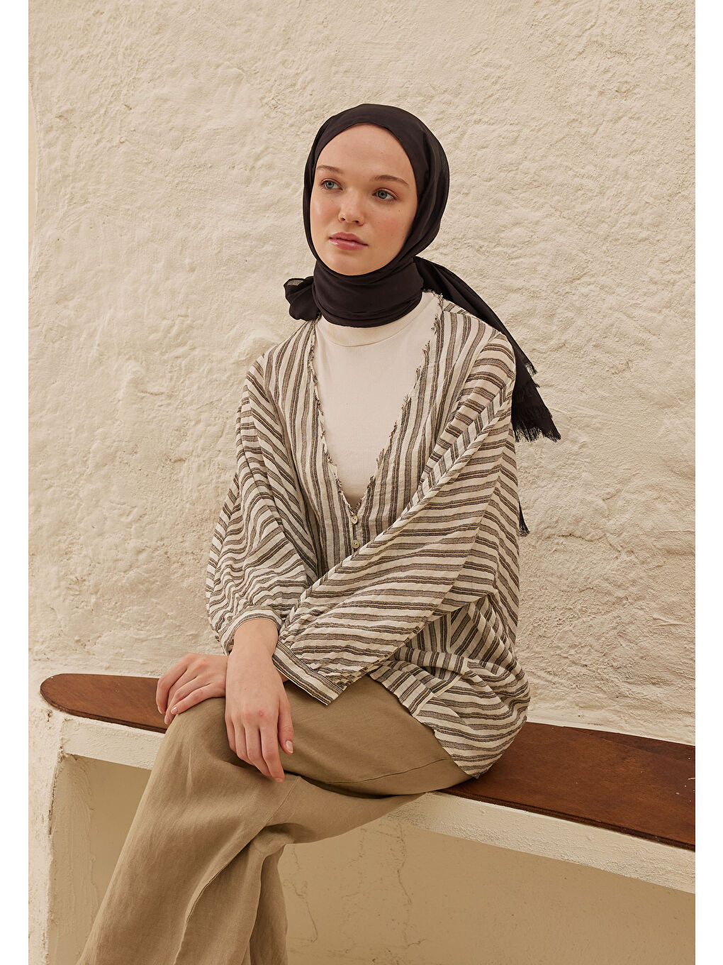 Kırmızı İnce Pamuk Vual Şal Siyah Erik