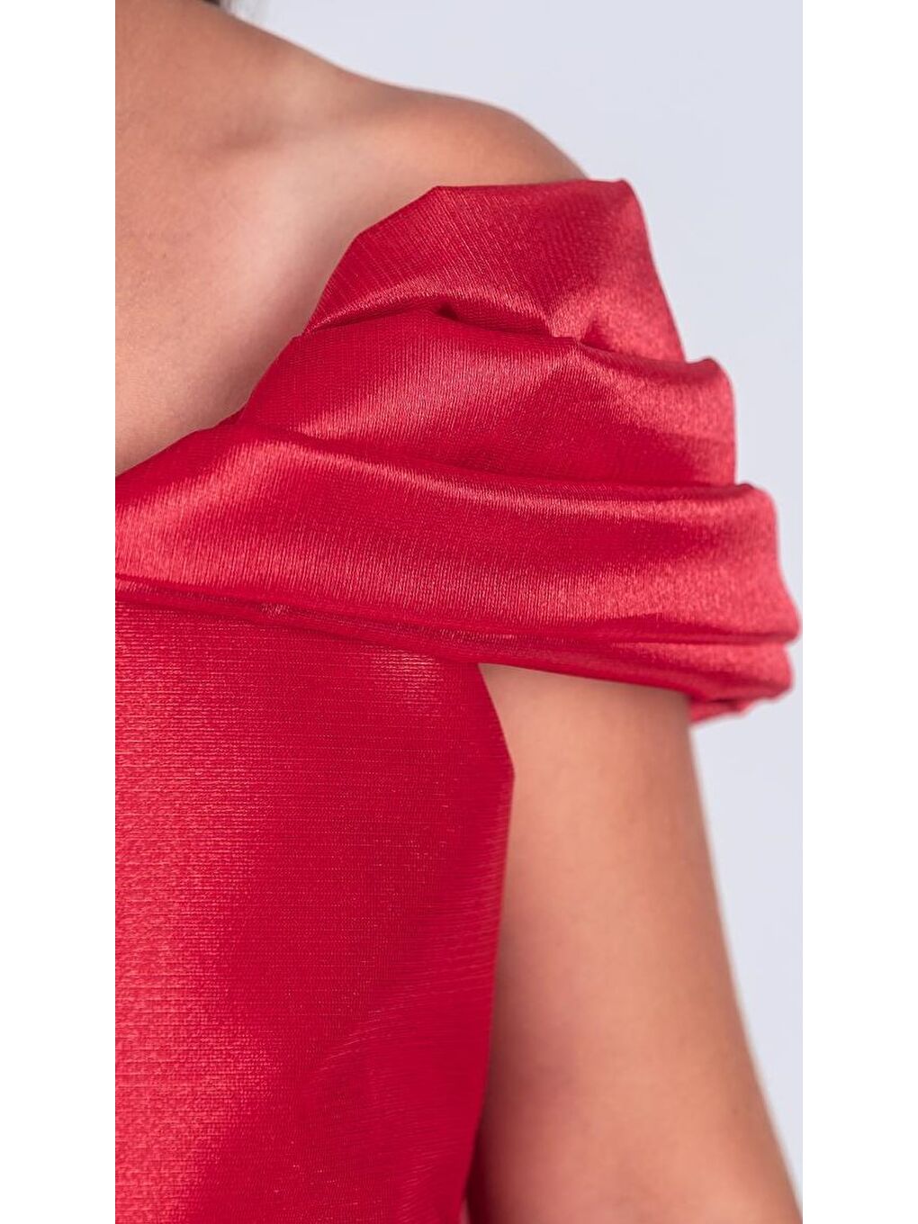 Kırmızı Kız Çocuk Düşük Omuz Detaylı Işıltılı Prenses Elbisesi M00760-1