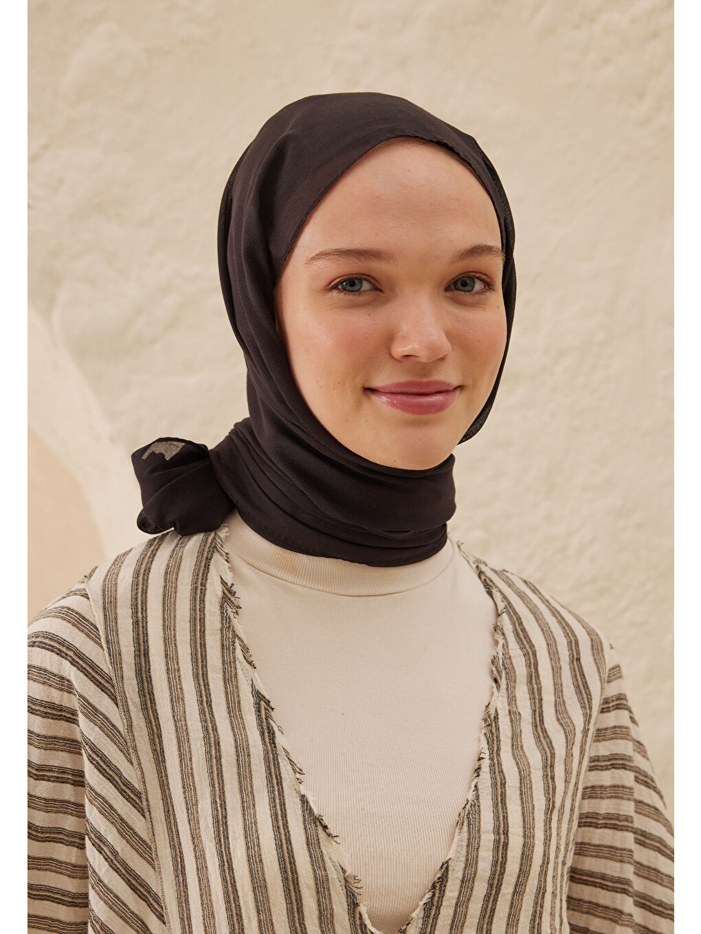 Kırmızı İnce Pamuk Vual Şal Siyah Erik-1