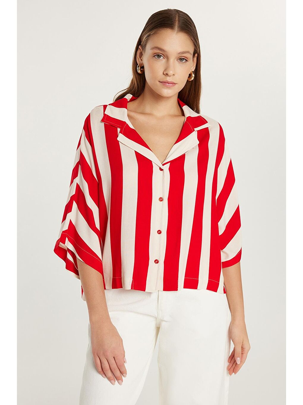 Karışık Kadın Standart Fit Viskon V Yaka Çizgili Gömlek-3