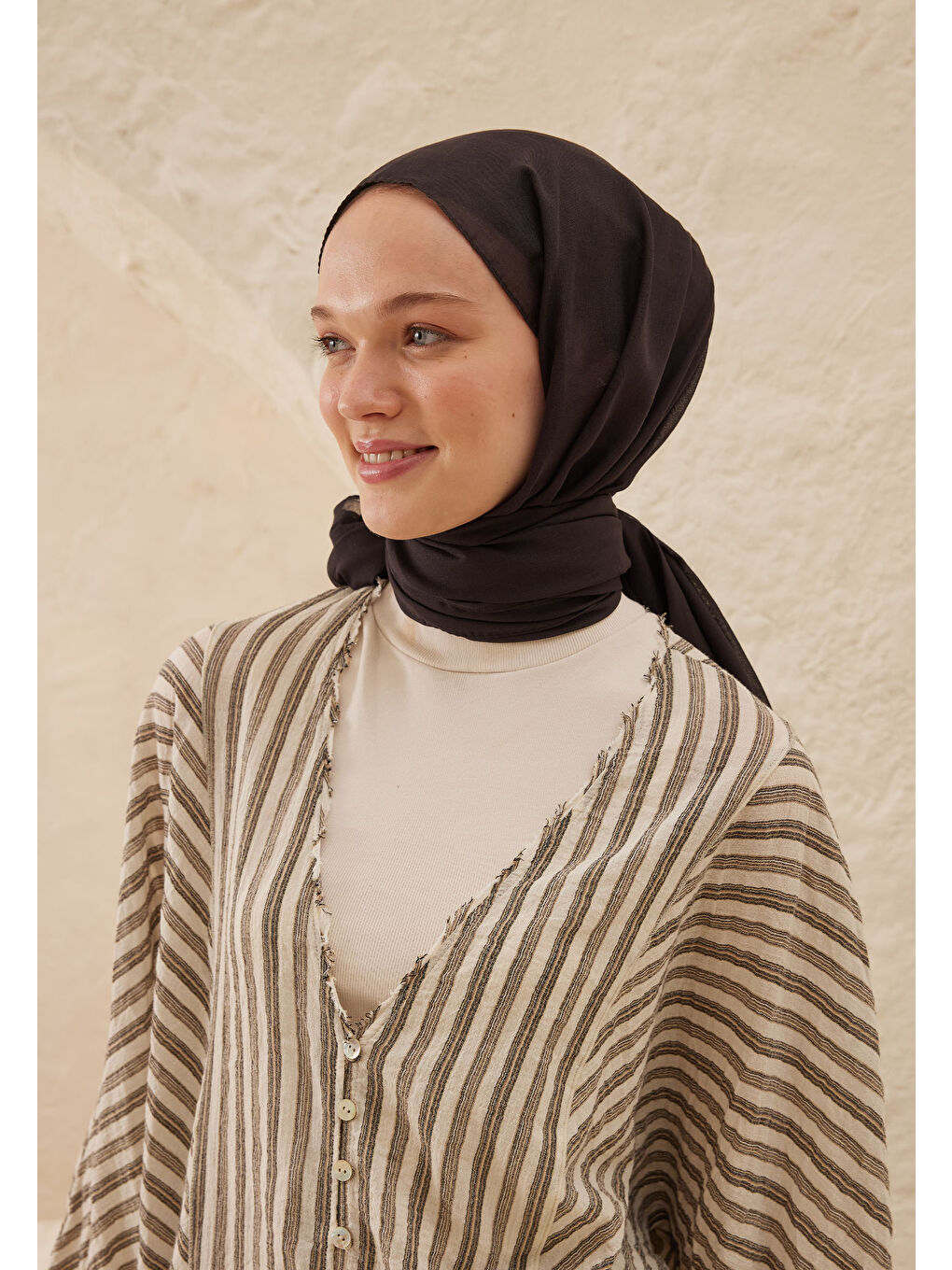 Kırmızı İnce Pamuk Vual Şal Siyah Erik-3