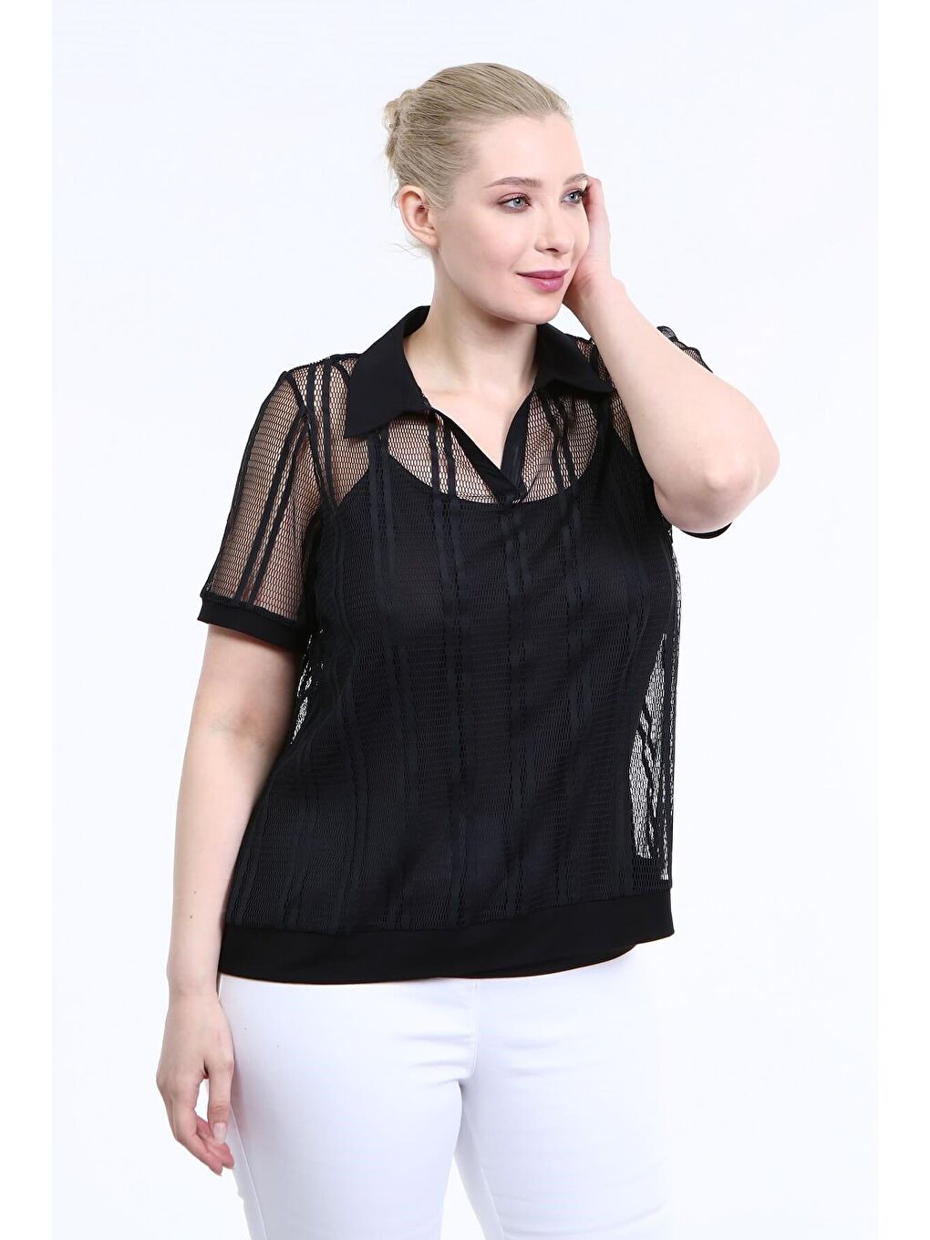 Siyah Astarlı File Detaylı Tişört-1