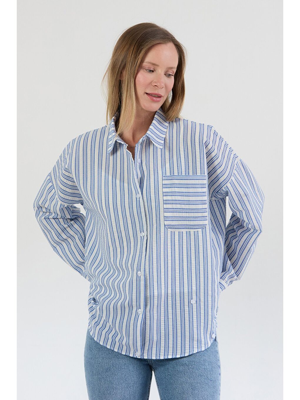 Mavi Çizgili Body Detaylı Oversize Gömlek-3