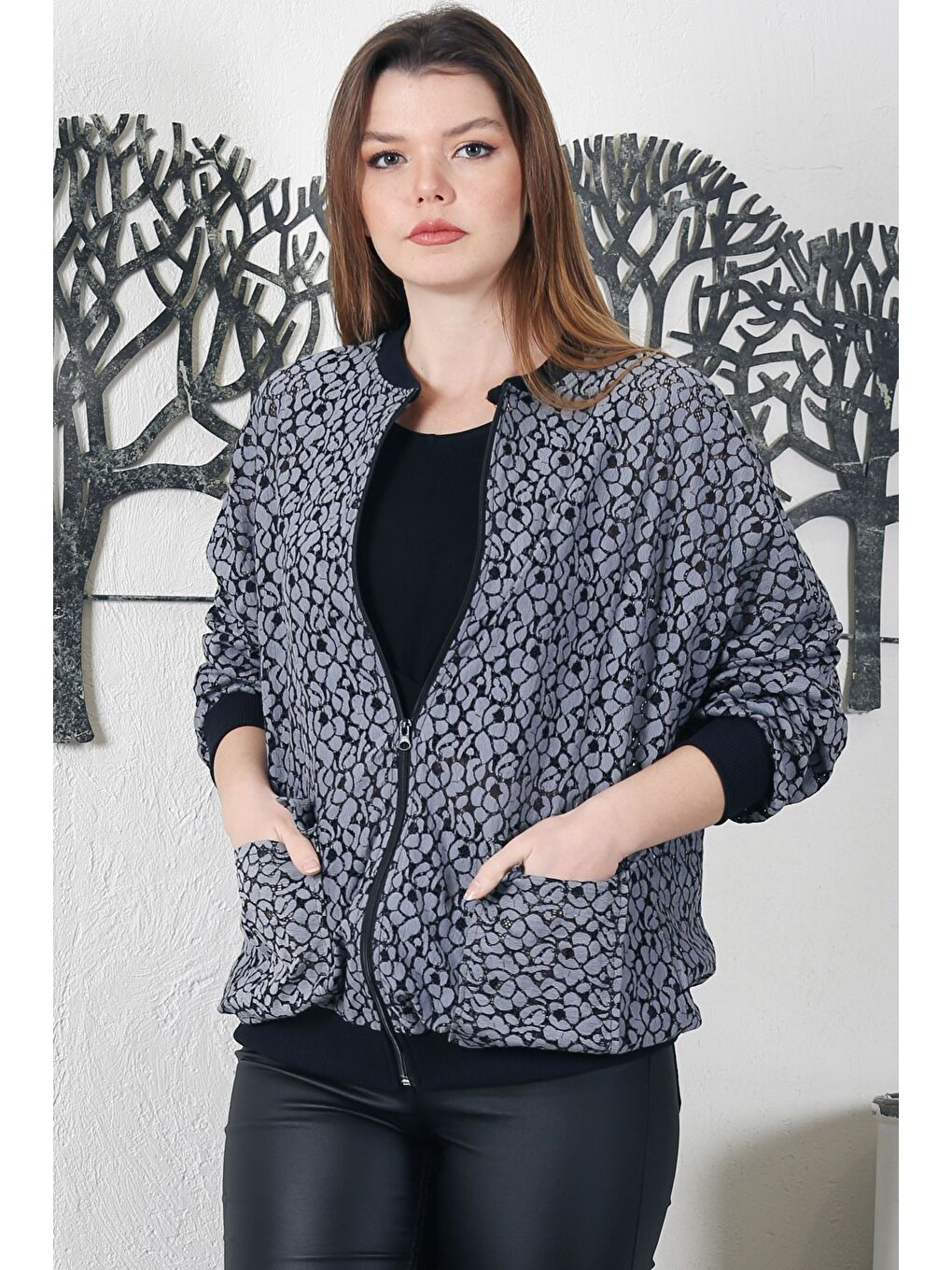 Chiccy Gri-Siyah Bomber Yaka Manşetli Kollu Fermuarlı Cepli Casual Dokuma Ceket 70 65 - 1