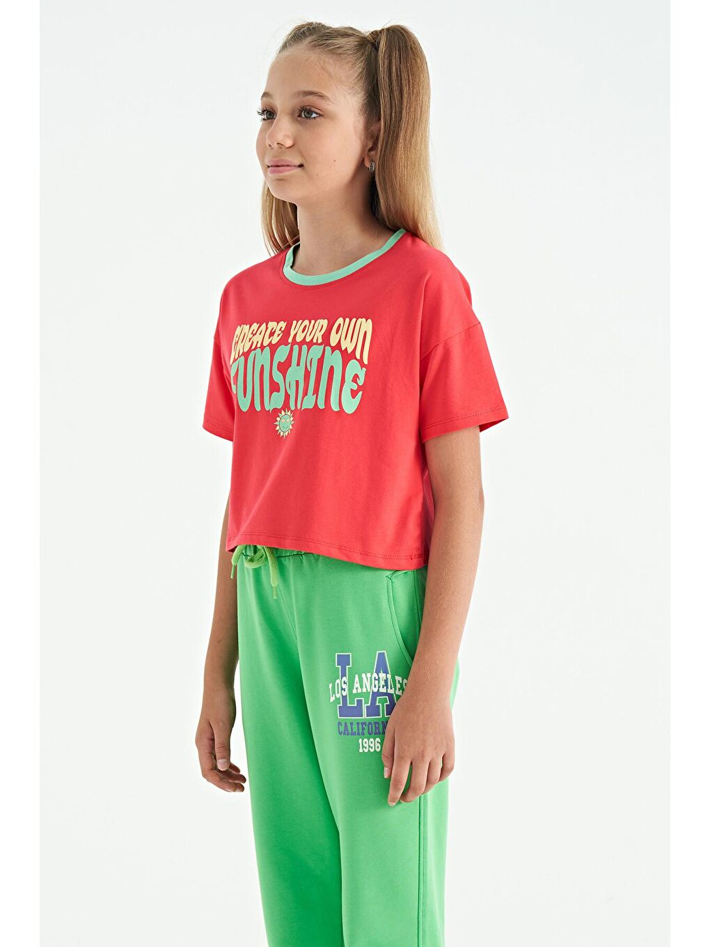 TOMMYLIFE Pembe Rose Renkli Yazı Baskılı O Yaka Oversize  Kısa Kollu Kız Çocuk T-Shirt - 75111 - 1