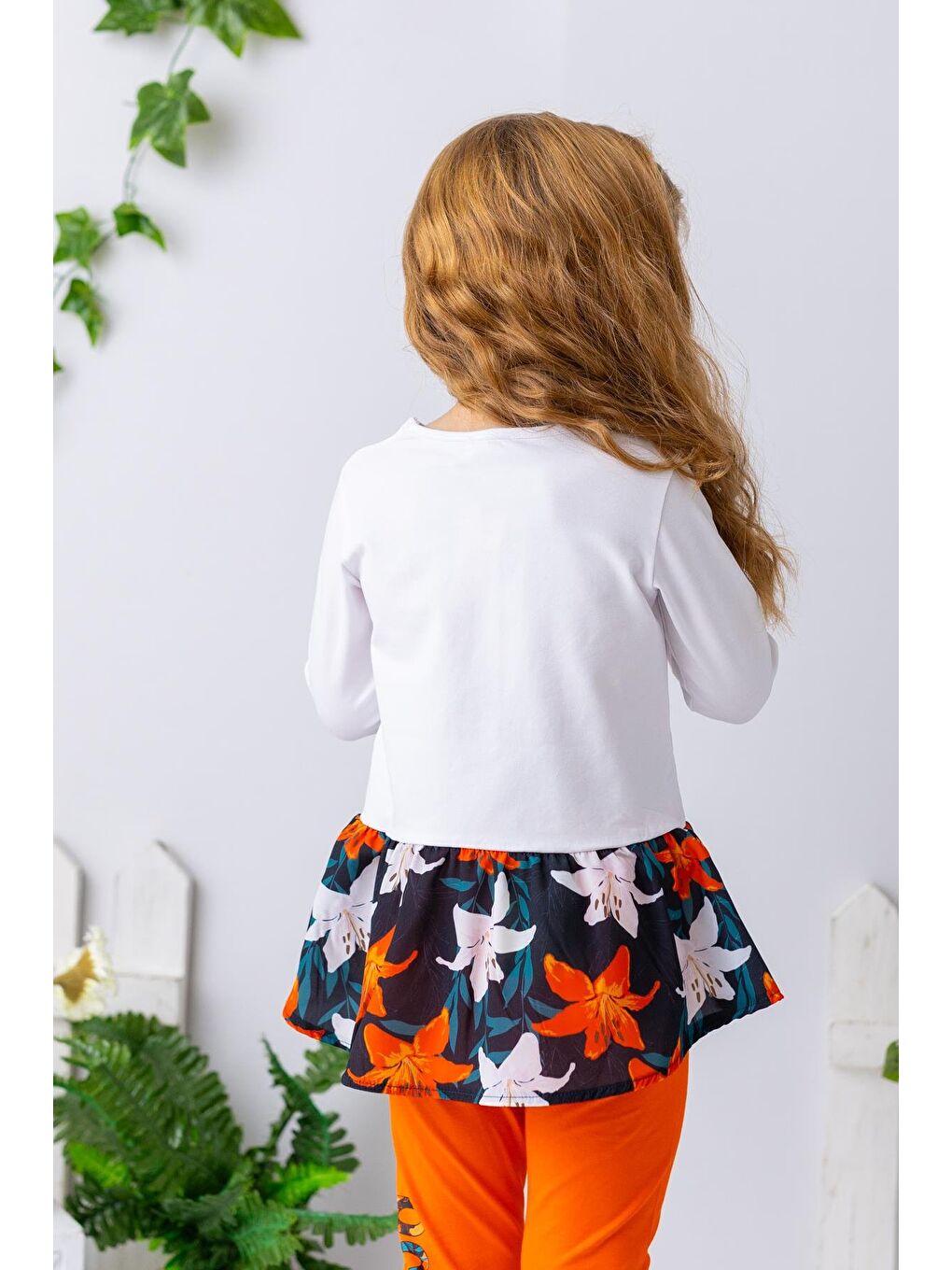 Kız Çocuk Taşlı Ve Fırfır Detaylı Uzun Kollu Bluz - Beyaz-1