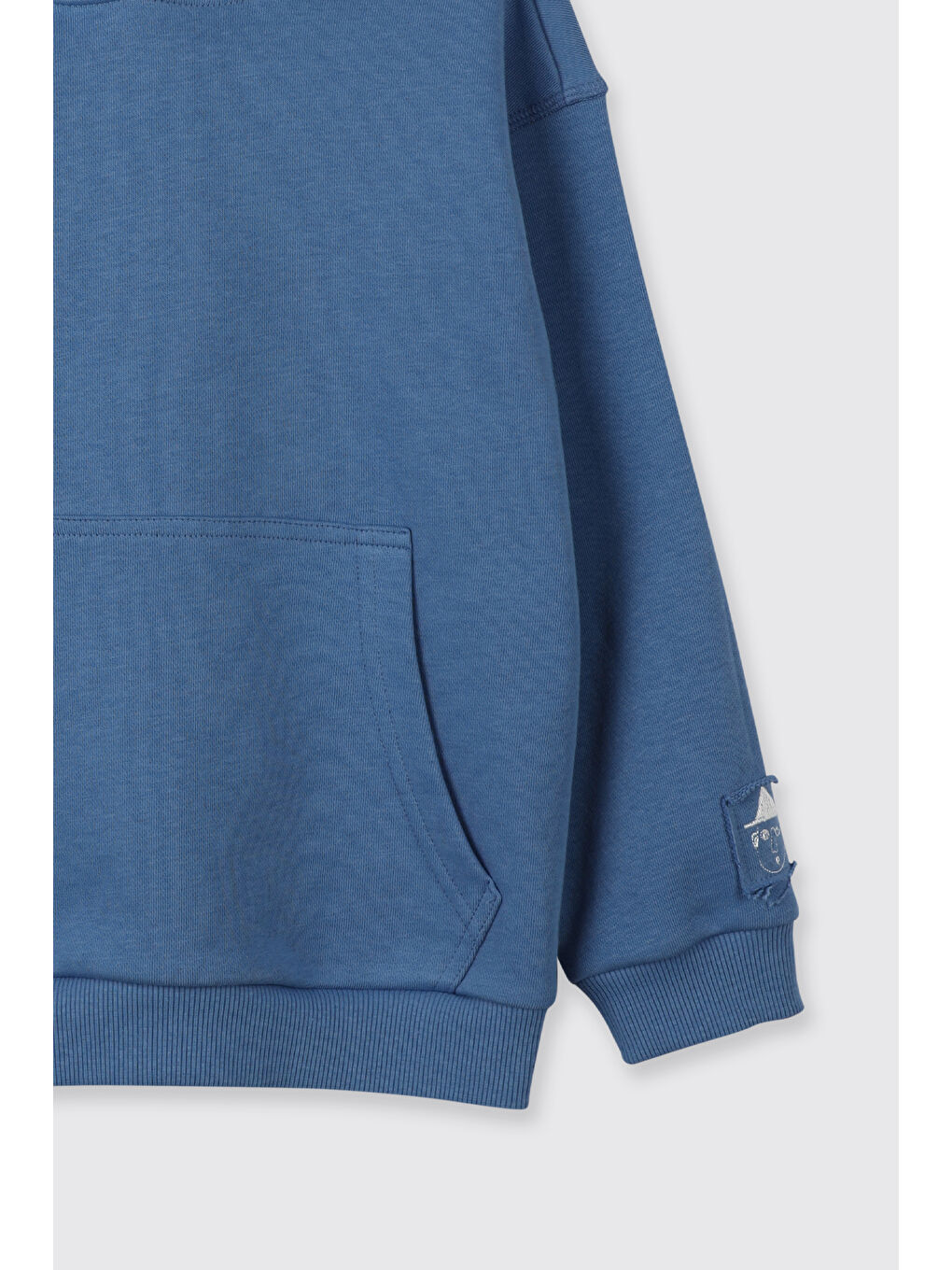 Erkek Çocuk Kapüşonlu Nakışlı Kanguru Cepli Kontrast Dikiş Detaylı Mavi Sweatshirt-6