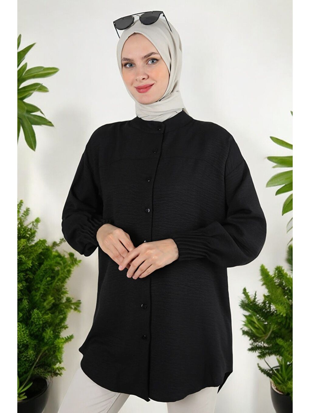 Siyah Kol Nevürlü Gömlek Tunik