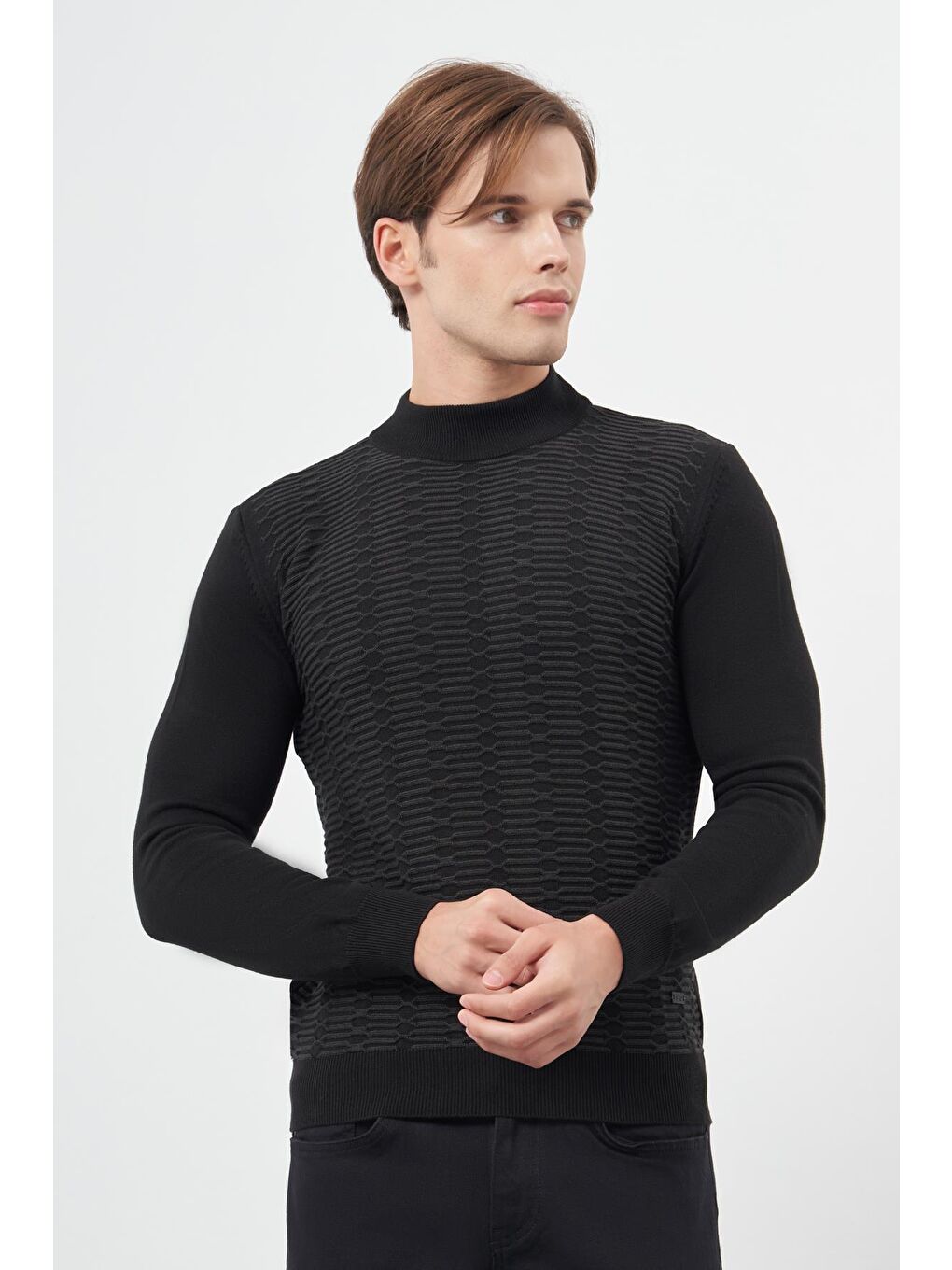 Siyah Uzun Kol Kendinden Desenli Örme Yarım Balıkçı Yaka Classic Comfort Fit Triko 1012245157-2