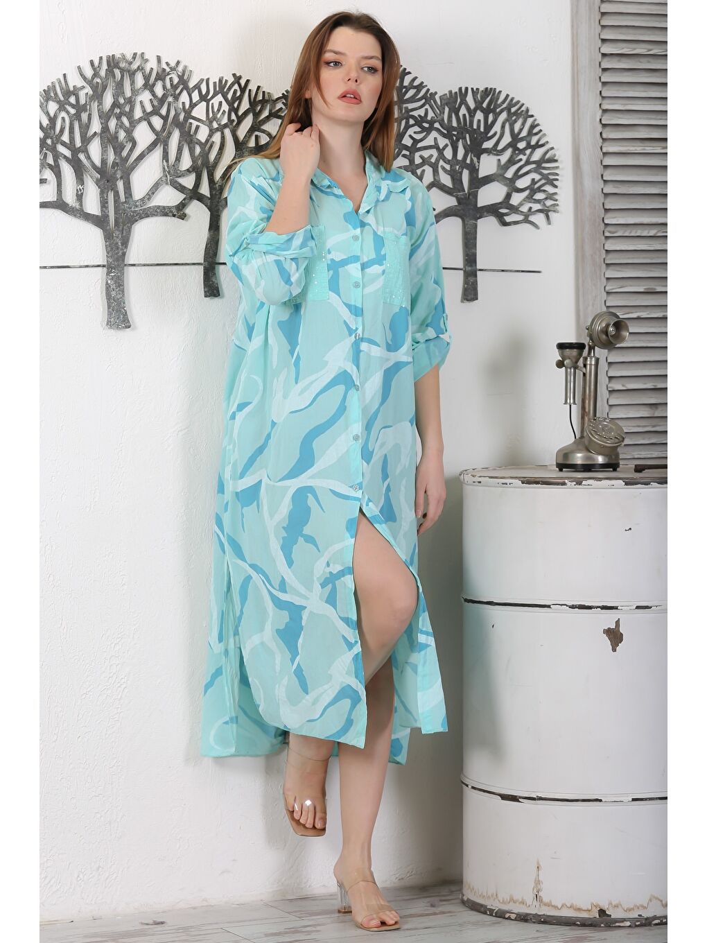 Turkuaz İtalyan Camgöbeği Mavisi Gömlek Yaka Düğmeli Uzun Kollu Pul Payetli Dokuma Yazlık Elbise 130 65-5