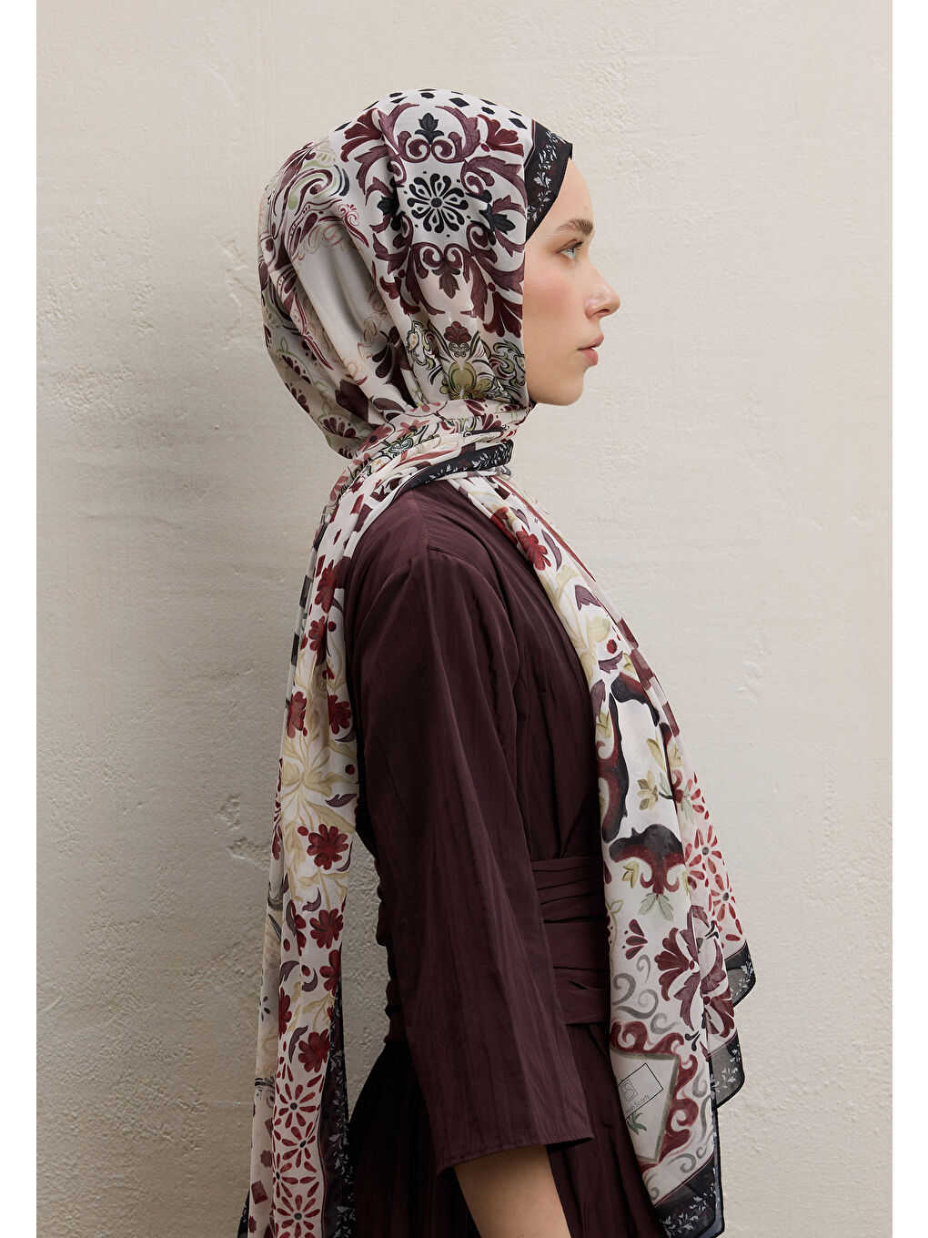 Bella Desen İpek Krep Şal Siyah-4