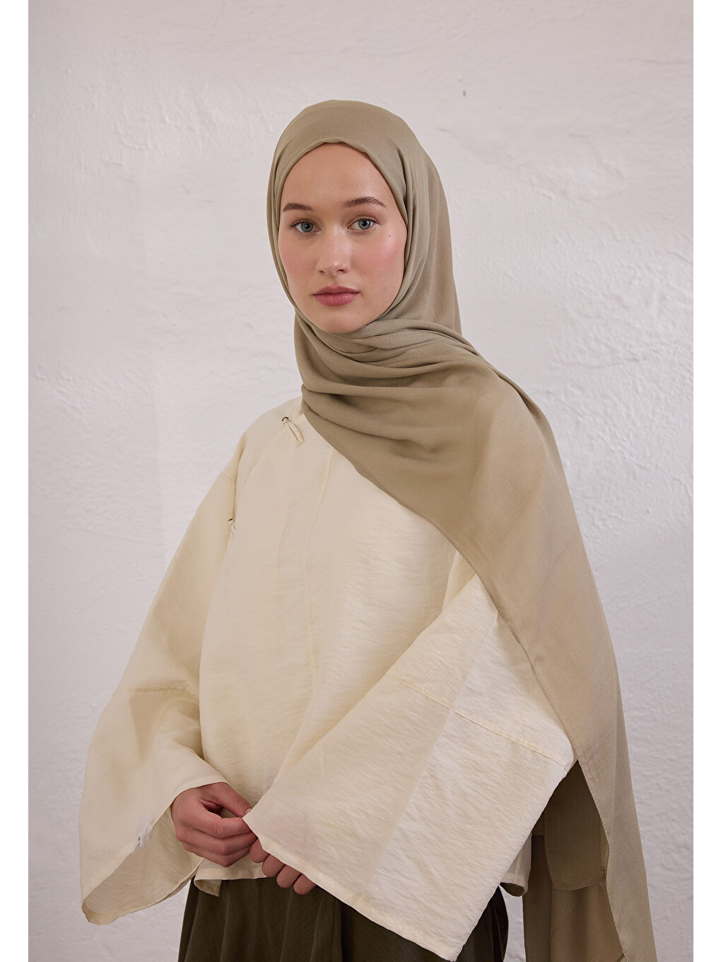Bej Soft Viskon Şal Vizon