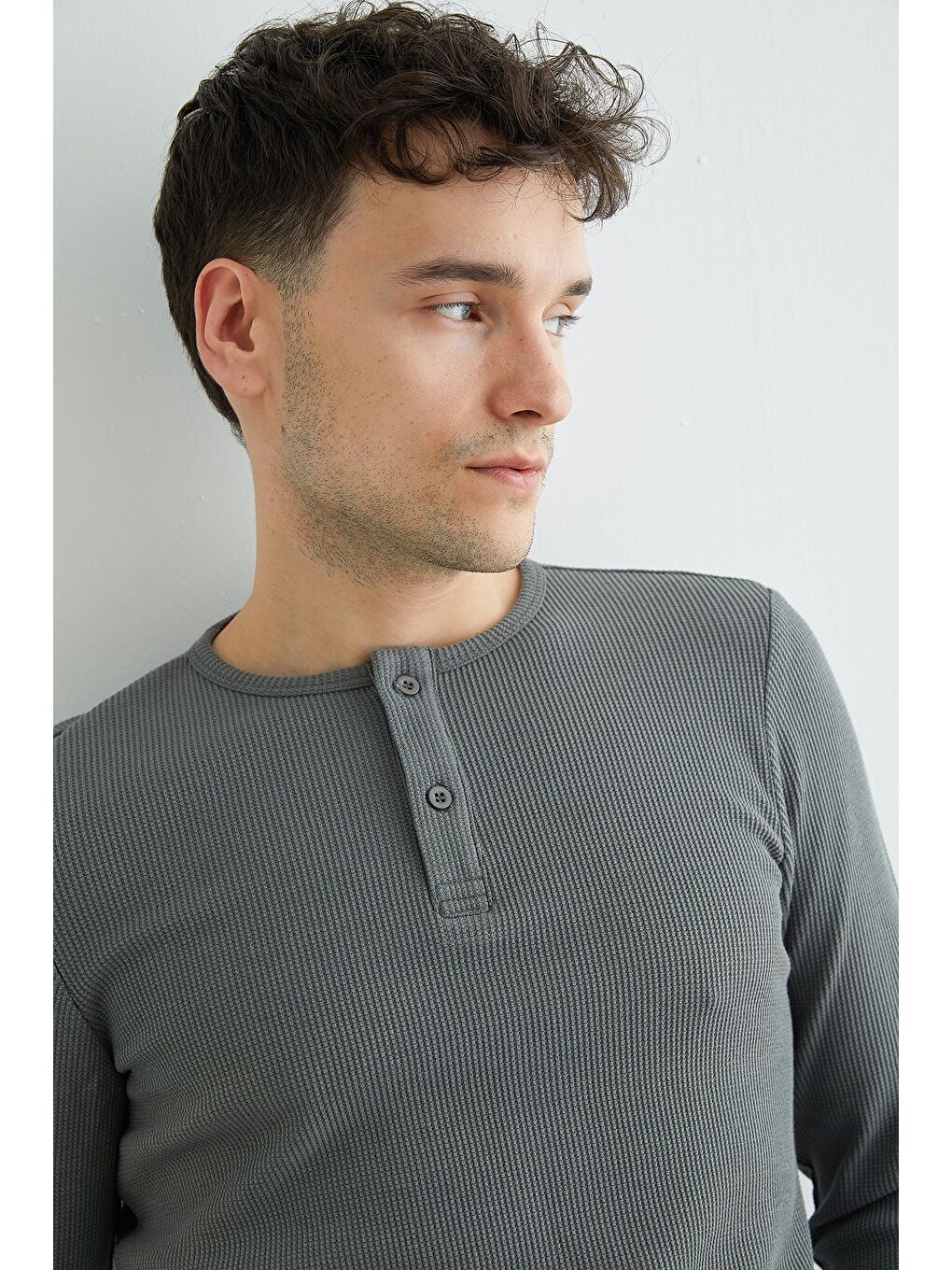 Gri Petek Kumaş Yarım Düğmeli Sweatshirt-4