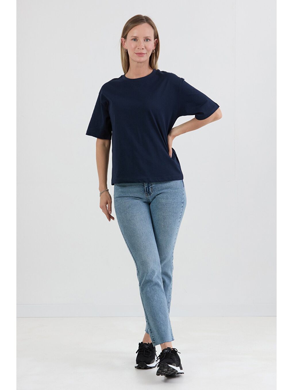 Lacivert Basic Bisiklet Yaka Tişört-1