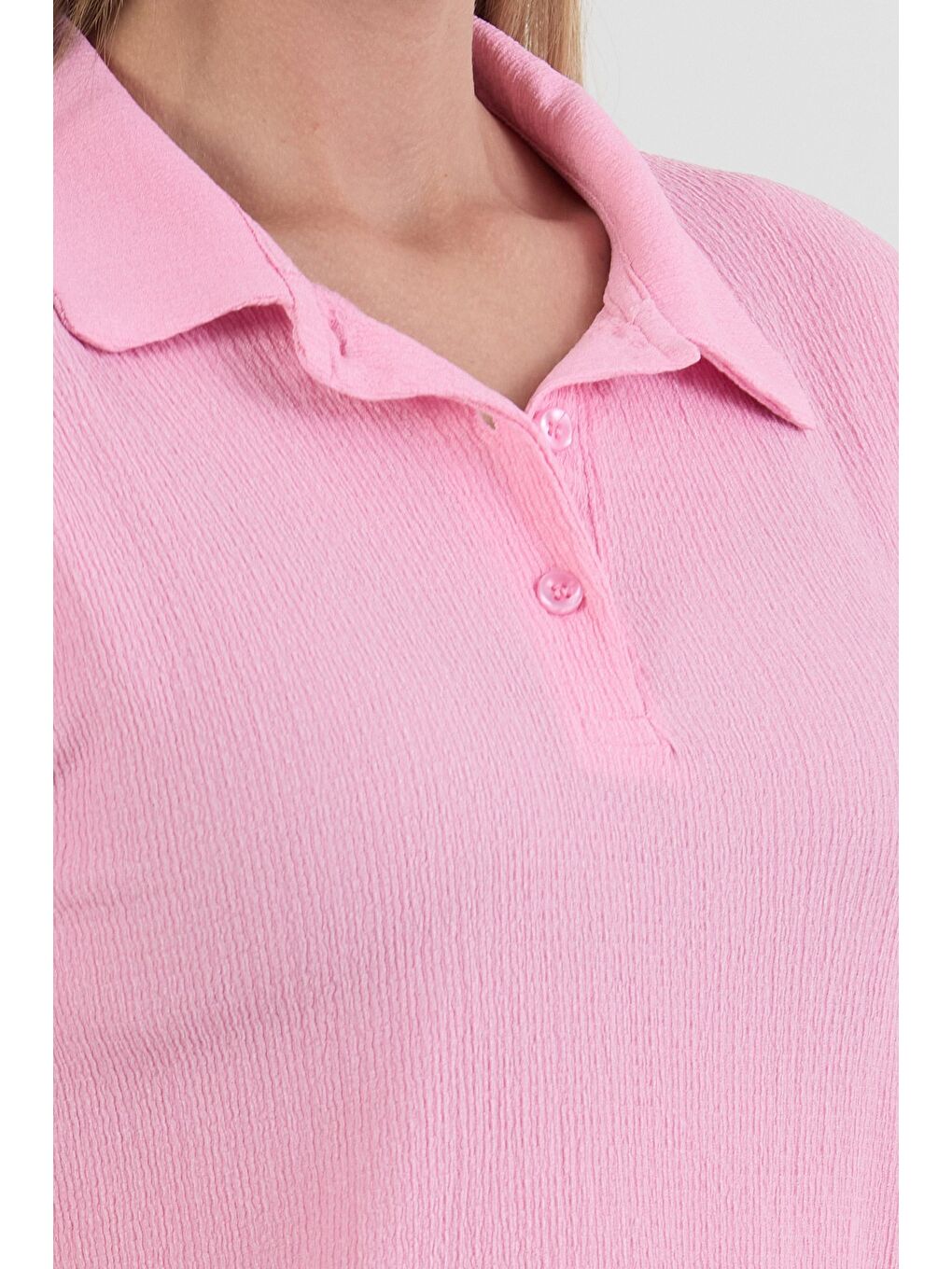 Pembe Bürümcük Kumaş Düğmeli Polo Yaka Tişört-4