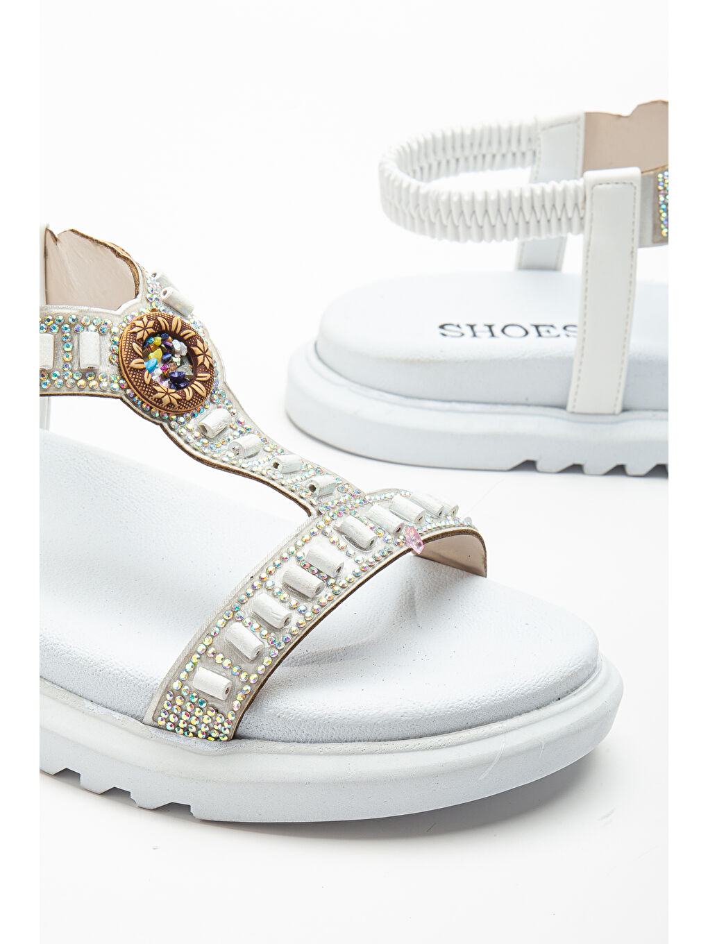 Kadın Beyaz Arkası Lastikli Taş İşlemeli Sandalet-3