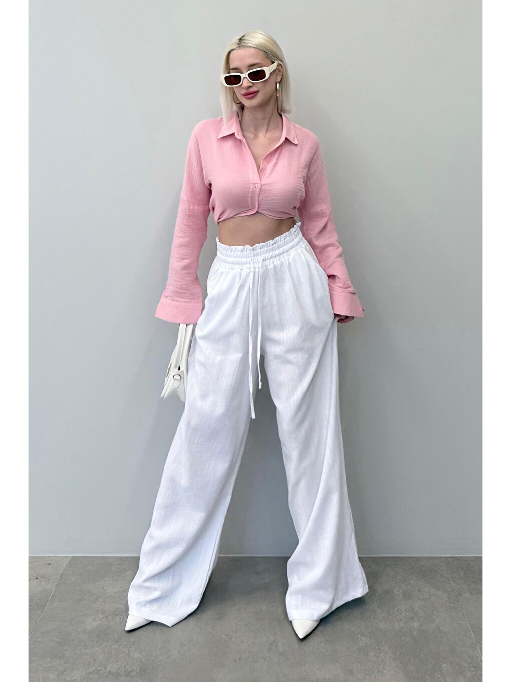 Beyaz Beli Büzgülü Bol Paça Kadın Pantolon Mg2011
