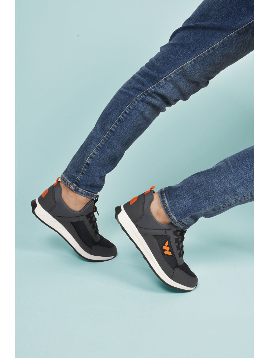 Gri Füme Kilit Bağcıklı Hafif Esnek Erkek Spor Ayakkabı Apollo 166 M-3