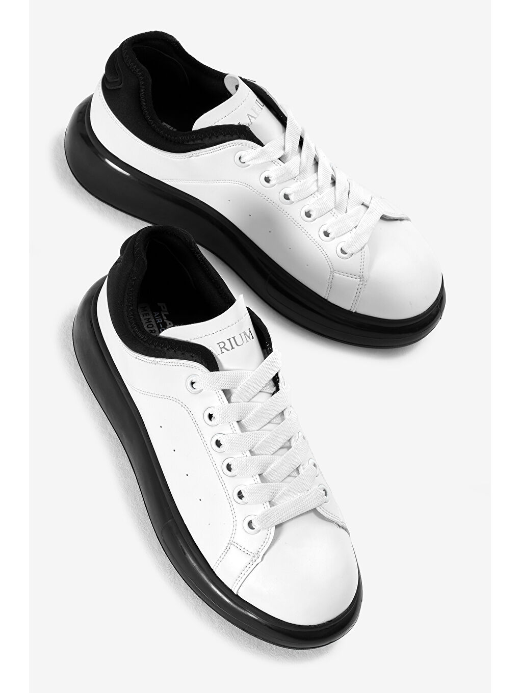 Erkek Beyaz Siyah Kalın Taban Bağcıklı Spor Ayakkabı-2