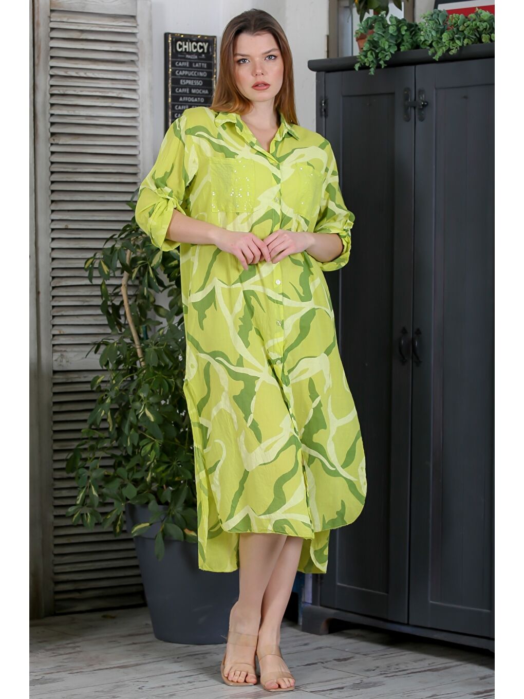 Yeşil İtalyan Limon Küfü Rengi Gömlek Yaka Düğmeli Uzun Kollu Pul Payetli Dokuma Yazlık Elbise 130 65-3