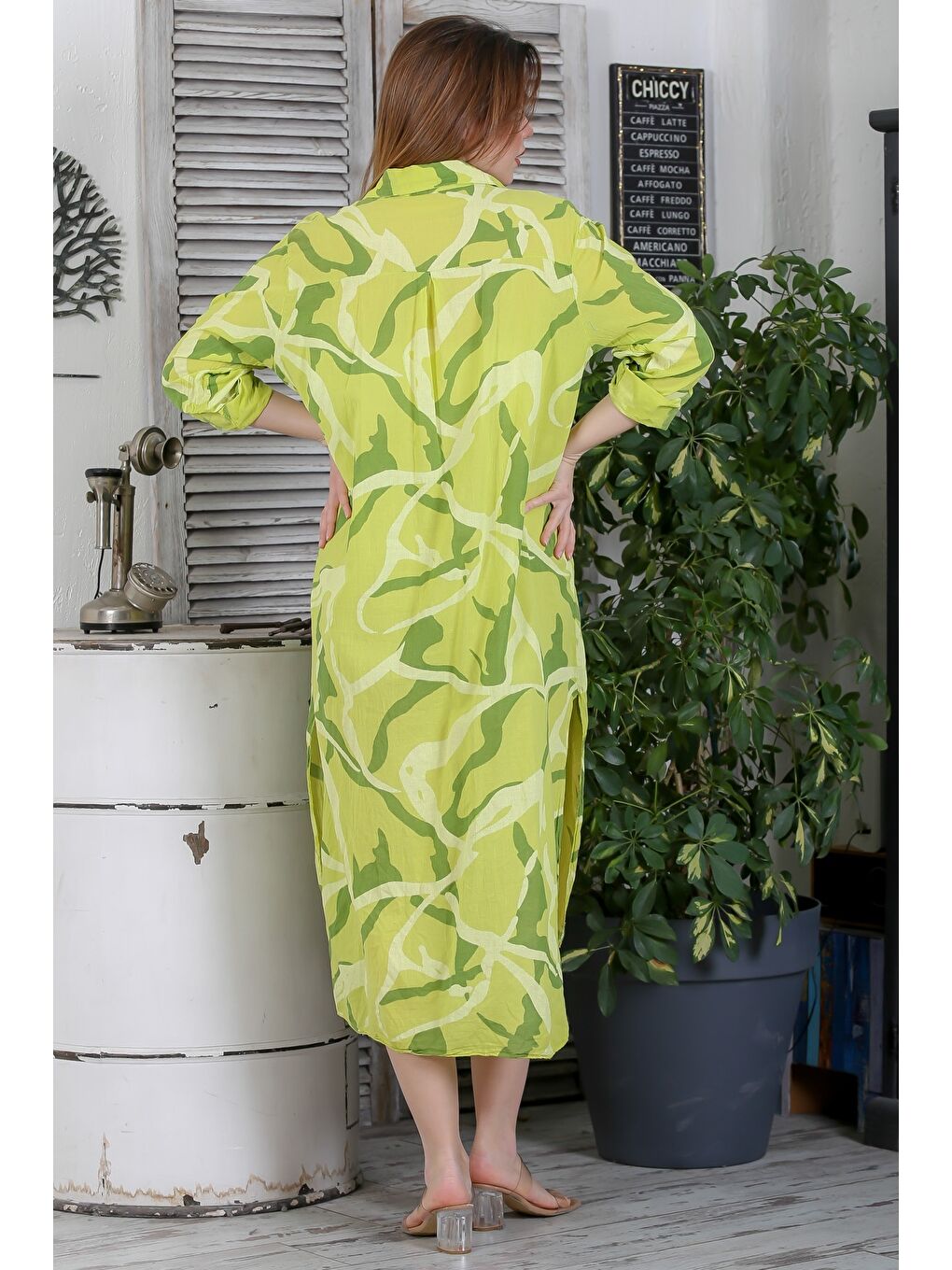 Yeşil İtalyan Limon Küfü Rengi Gömlek Yaka Düğmeli Uzun Kollu Pul Payetli Dokuma Yazlık Elbise 130 65-7