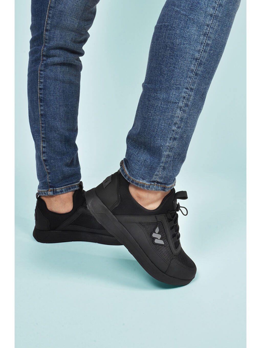 Siyah Kilit Bağcıklı Hafif Esnek Erkek Spor Ayakkabı Apollo 166 M-2