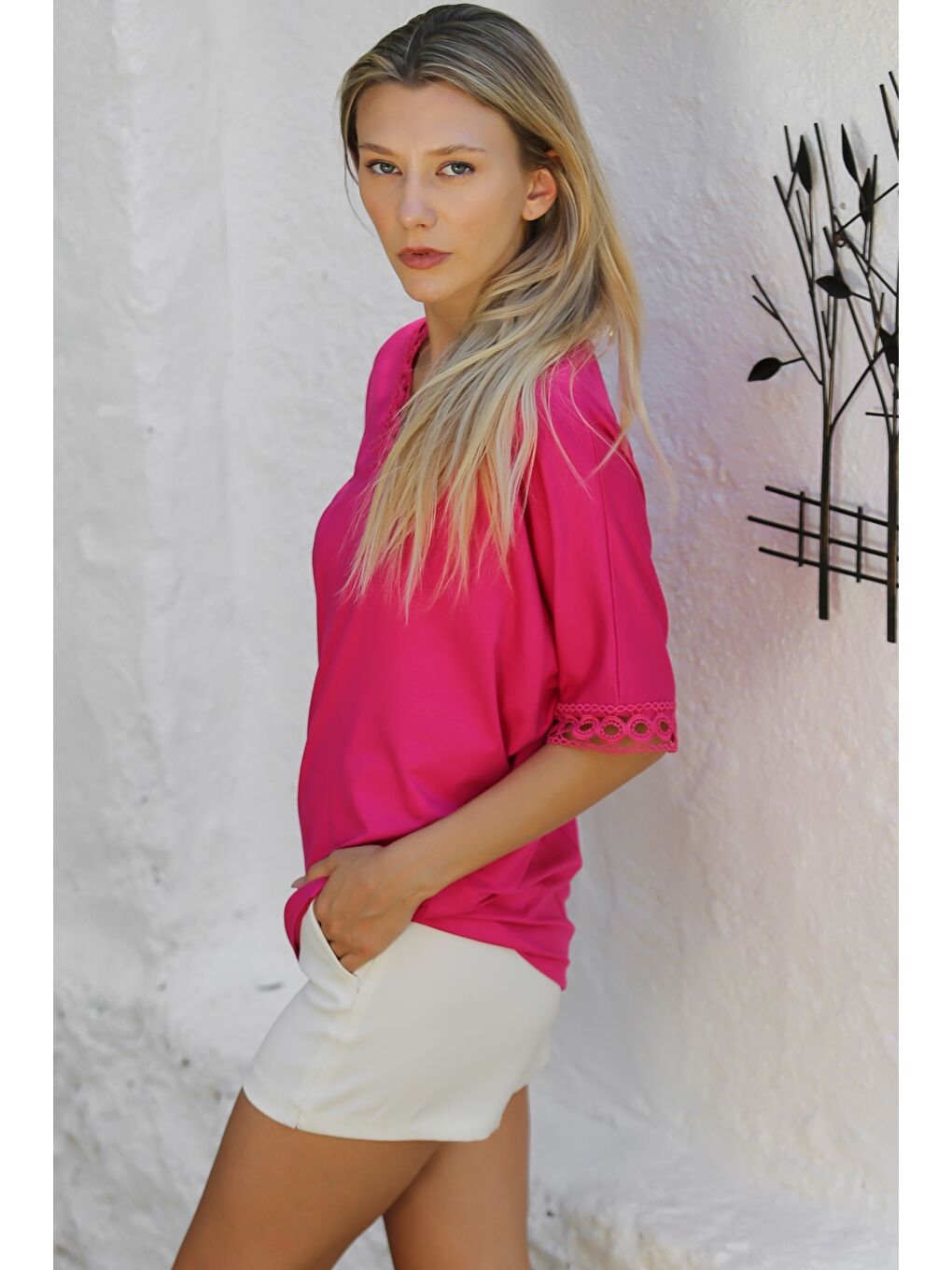 Pembe V Yaka Kısa Kol Yaka Ve Kol Ucu Dantelli Örme Casual Bluz-7