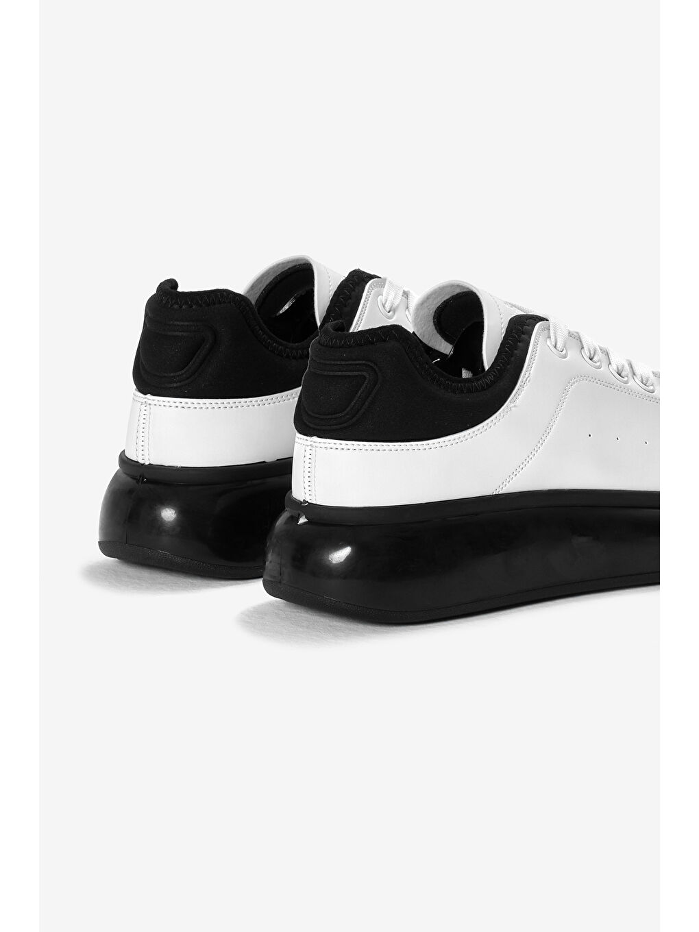 Erkek Beyaz Siyah Kalın Taban Bağcıklı Spor Ayakkabı-4