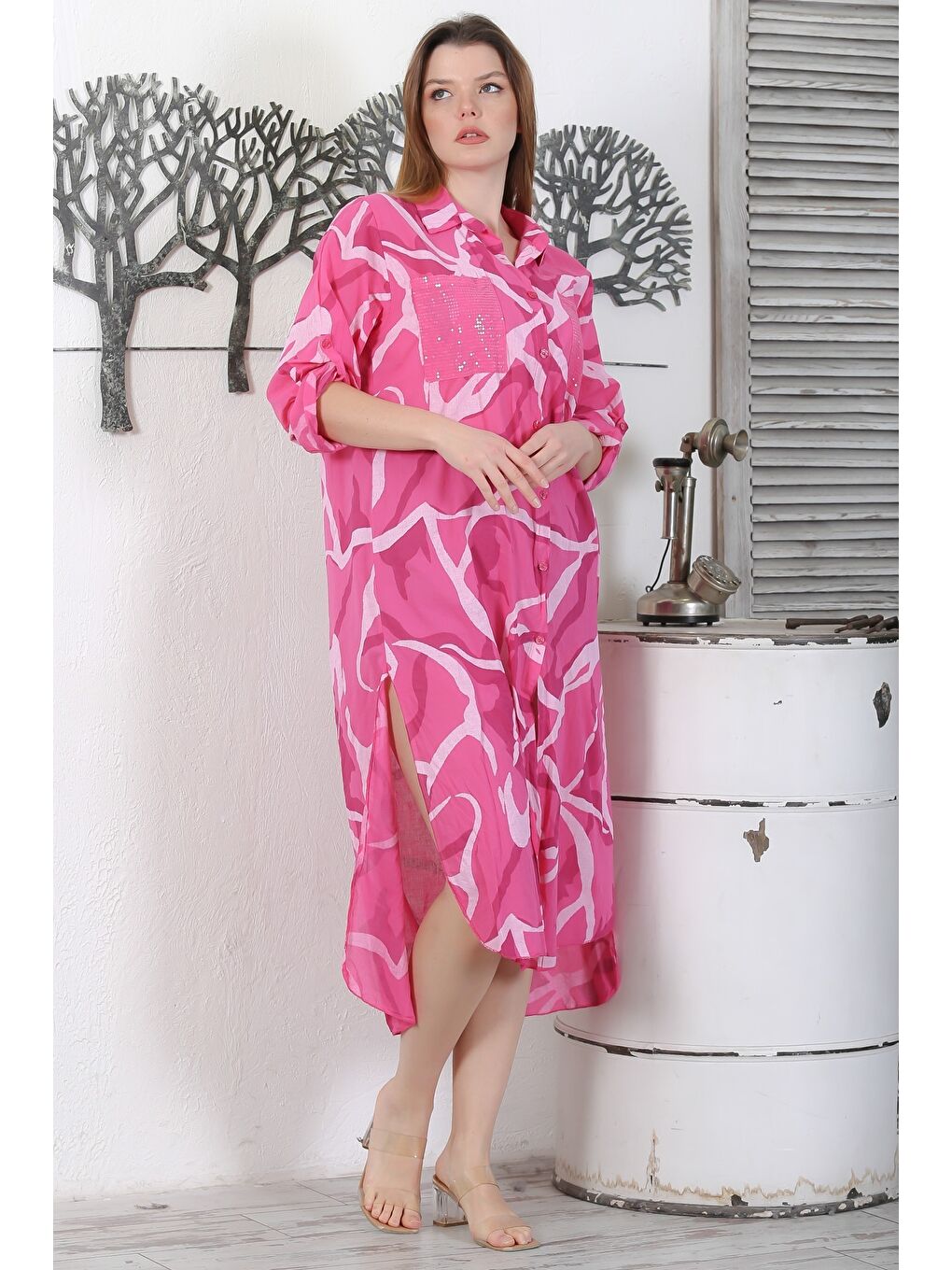 İtalyan Fuşya Gömlek Yaka Düğmeli Uzun Kollu Cepli Pul Payetli Dokuma Yazlık Elbise 130 65-3