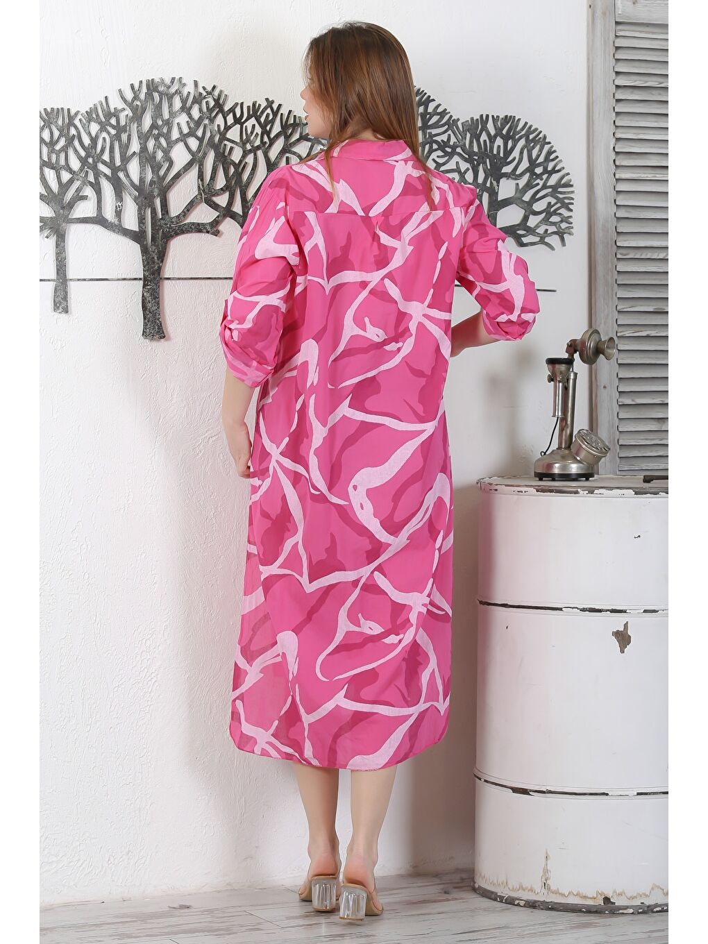 İtalyan Fuşya Gömlek Yaka Düğmeli Uzun Kollu Cepli Pul Payetli Dokuma Yazlık Elbise 130 65-7