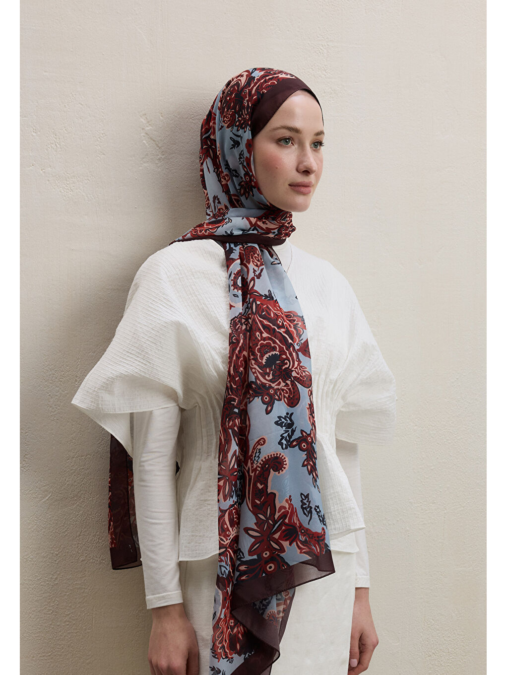 Kırmızı Wıld Flora Desen İpek Krep Şal Erik Çürüğü-1